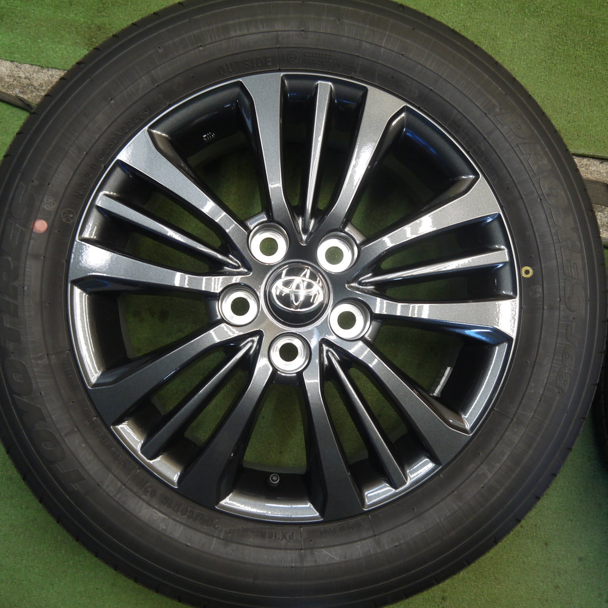 新車外し！26年◎トヨタ 90系 ノア ヴォクシー 純正 205/60R16 トーヨー プロクセス J68 16インチ PCD114.3/5H◎6082605Hノ