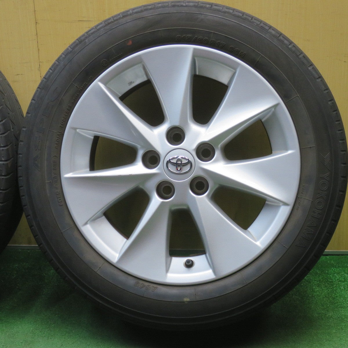 4本価格★トヨタ 20系 アルファード ヴェルファイア 純正 215/60R17 ヨコハマ ASPEC 17インチ PCD114.3/5H★6042803NJノ