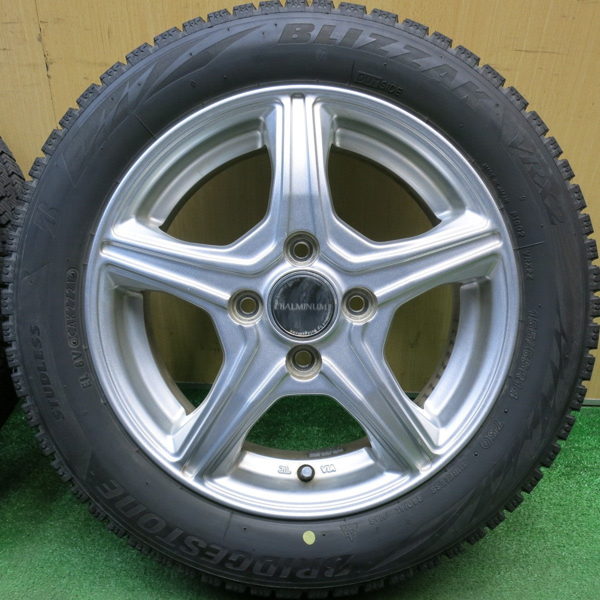バリ溝！8.5分★スタッドレス 155/65R14 ブリヂストン ブリザック VRX2 BALMINUM VR5 バルミナ 14インチ PCD100/4H★6032903HAス