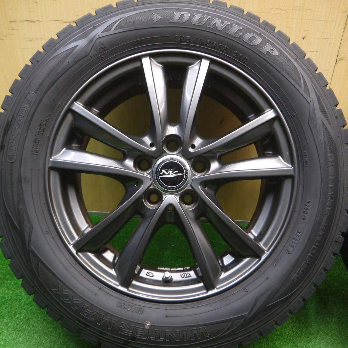 バリ溝！8.5分★プリウス等 195/65R15 スタッドレス ダンロップ ウインターマックス WM01 NIRVANA NV PCD100/5H★4121106Hス