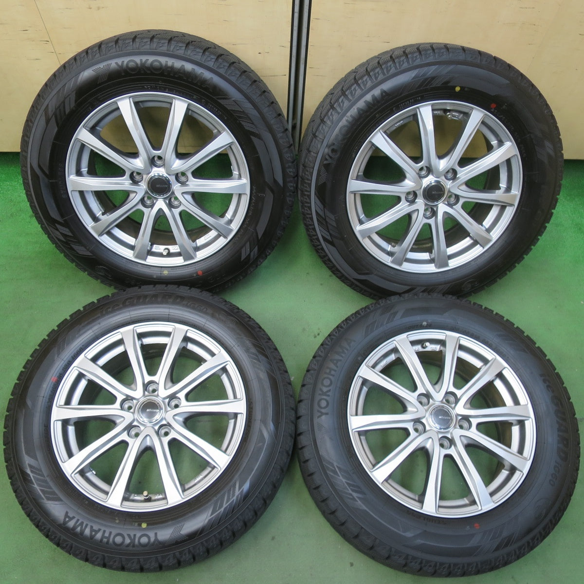 バリ溝！22年！キレイ！9.5分★スタッドレス 205/65R16 ヨコハマ アイスガード iG60 MiLLOUS ミルアス 16インチ PCD114.3/5H★5112903イス