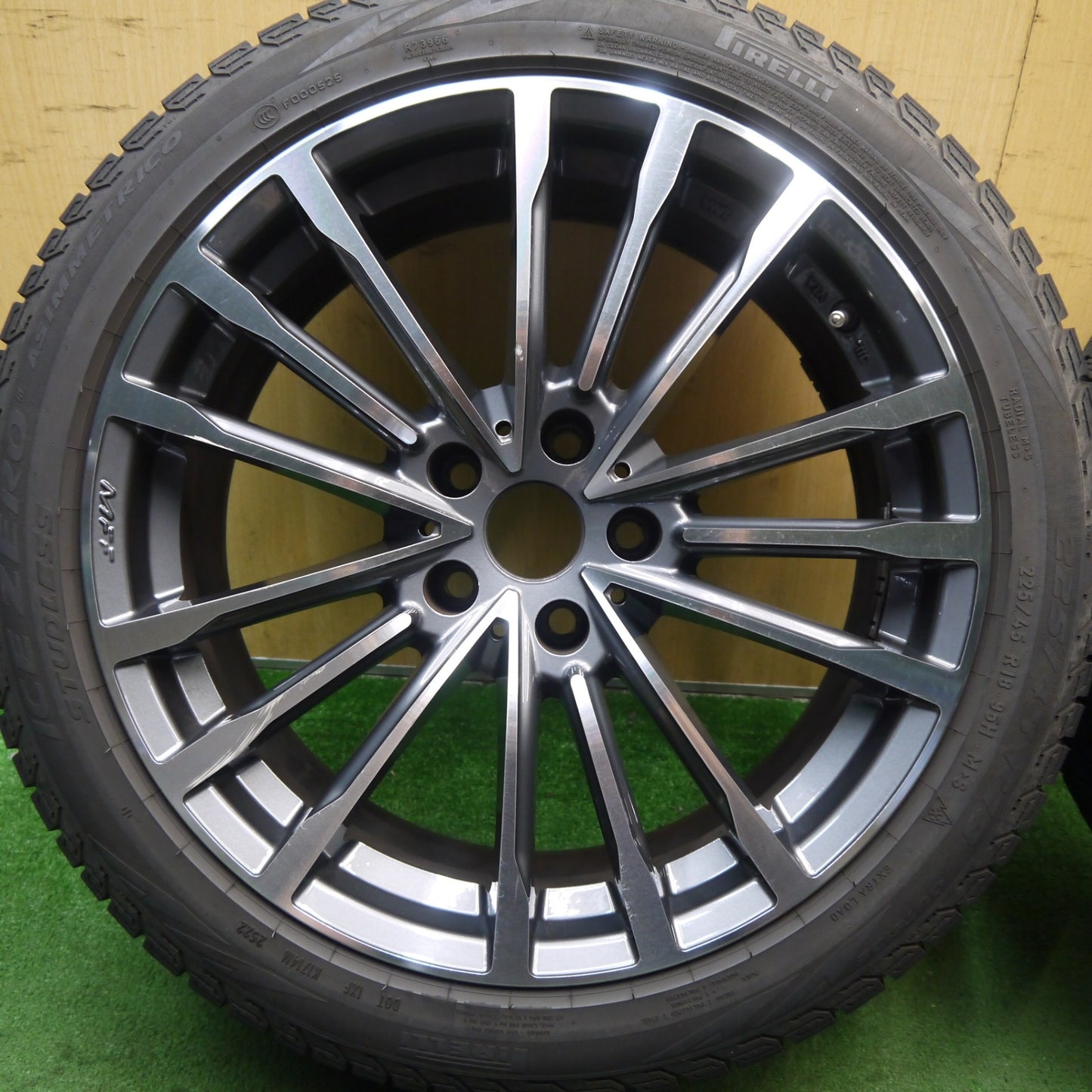 4本価格！22年★BMW 等 MAK BAVIERA FF 225/45R18 スタッドレス ピレリ アイスゼロ アシンメトリコ バビエラ 18インチ PCD112/5H★5091603Hス