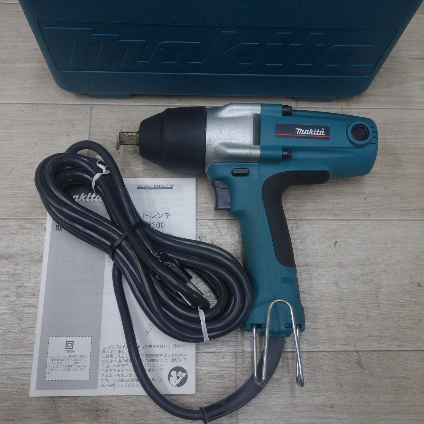 [送料無料] キレイ◆マキタ インパクトレンチ TW0200 コード式 100V 電動 工具 Makita◆