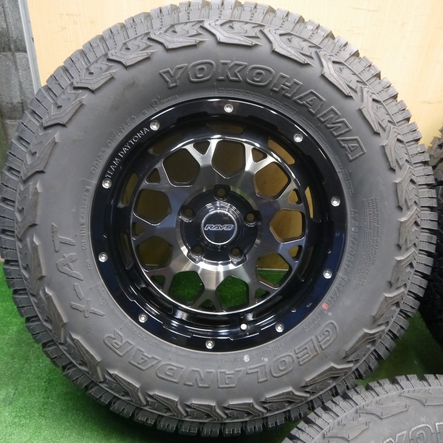 未使用！22年！キレイ！5本★ジープ 等 RAYS DAYTONA M9 285/70R17 121/118Q 10PR ヨコハマ ジオランダー X-AT レイズ デイトナ 17インチ PCD127/5H★6060304KKノ