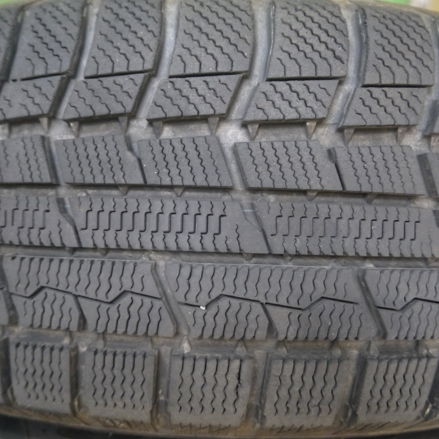 *送料無料* バリ溝！22年！9.5分★スタッドレス 195/65R15 トーヨー ウインター トランパス TX NIRVANA NV ニルバーナ 15インチ PCD114.3/5H★4061011Hス
