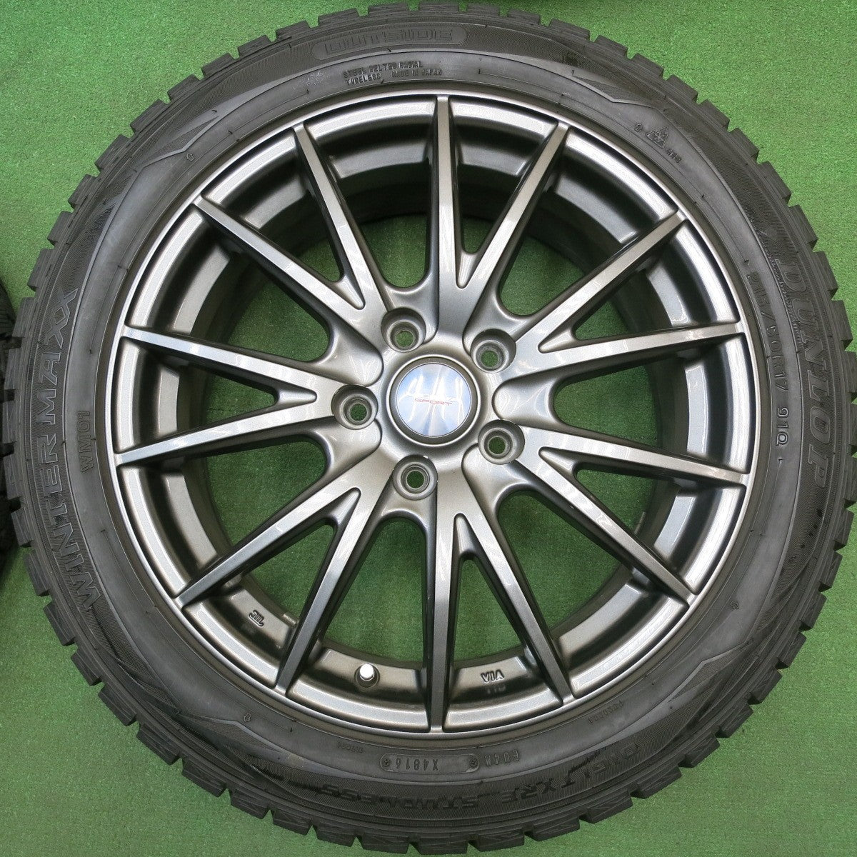 バリ溝！キレイ！9分★スタッドレス 215/50R17 ダンロップ ウインターマックス WM01 VELVA SPORT ヴェルヴァ 17インチ PCD114.3/5H★6012208HAス