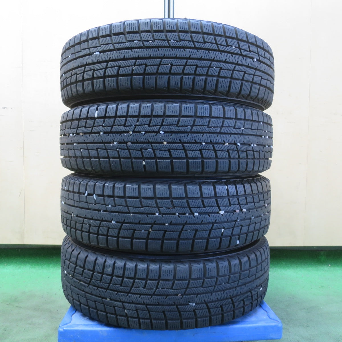 バリ溝！25年！キレイ！ほぼ10分★スタッドレス 155/65R14 ヨコハマ アイスガード iG52C DEBOR 社外 アルミ 14インチ PCD100/4H★6052705イス