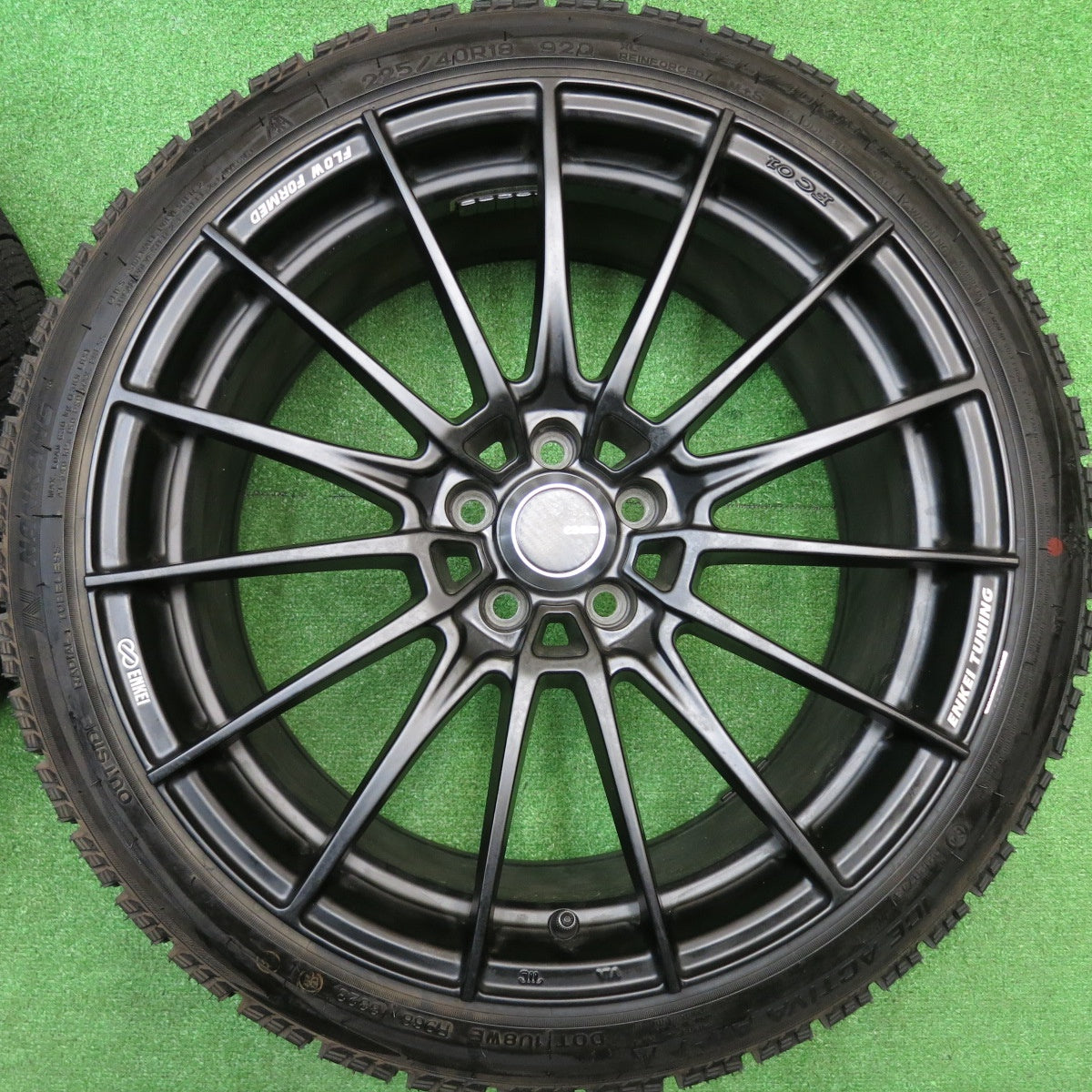 ほぼ未使用！23年★BRZ 86 等 ENKEI TUNING FC01 225/40R18 スタッドレス ナンカン アイス アクティバ AW-1 エンケイ 18インチ PCD100/5H★5110601HAス