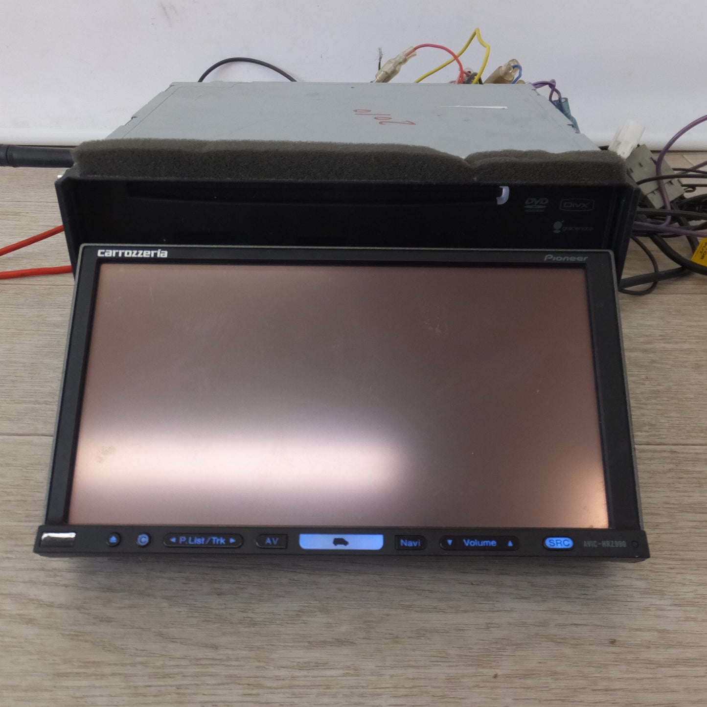[送料無料] ★カロッツェリア carrozzeria AV一体型HDDナビゲーション 楽ナビ AVIC-HRZ990(65)★