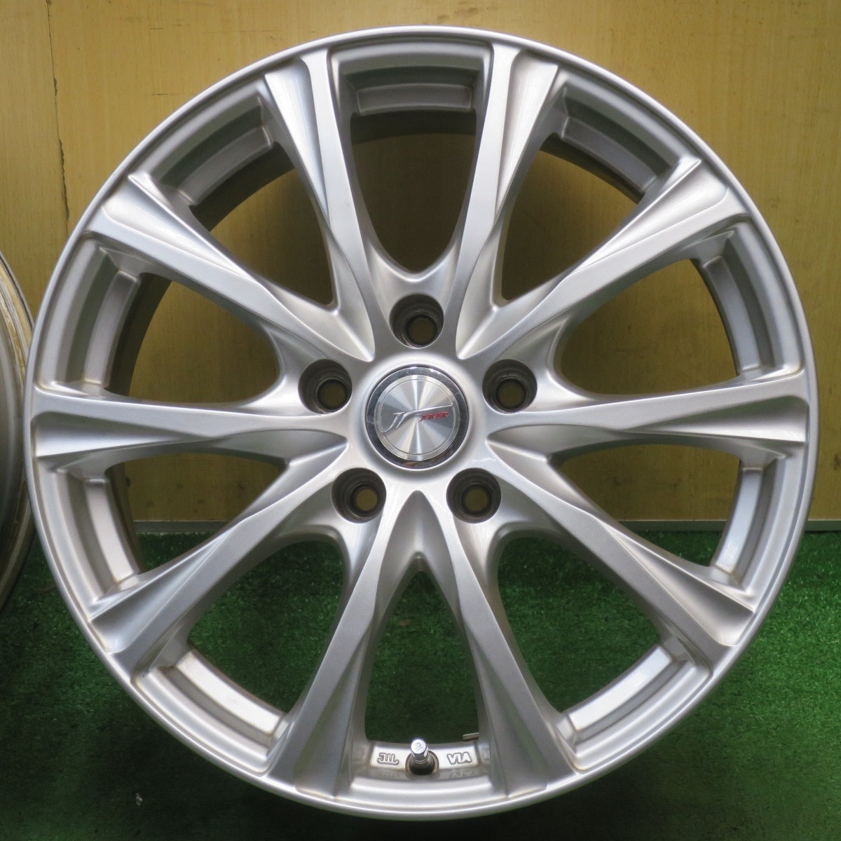 キレイ★JOKER weds 17インチ ホイール ジョーカー ウェッズ 17×7J PCD114.3/5H★6070801NJホ