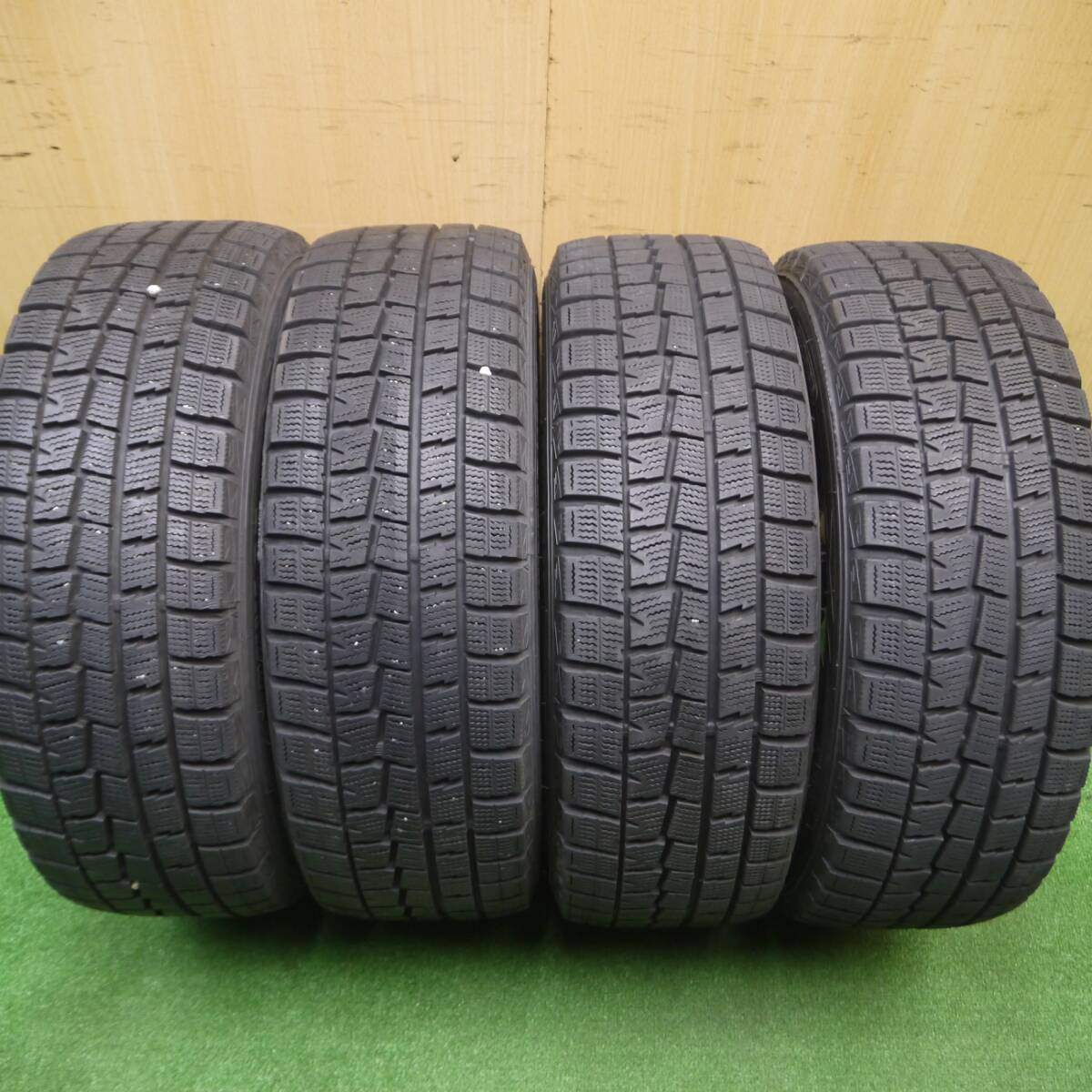 バリ溝！綺麗！9.5分以上★ワーゲン等 185/60R14 スタッドレス ダンロップ ウインターマックス WM01 Team Sparco チームスパルコ PCD100/5H★4101601Hス