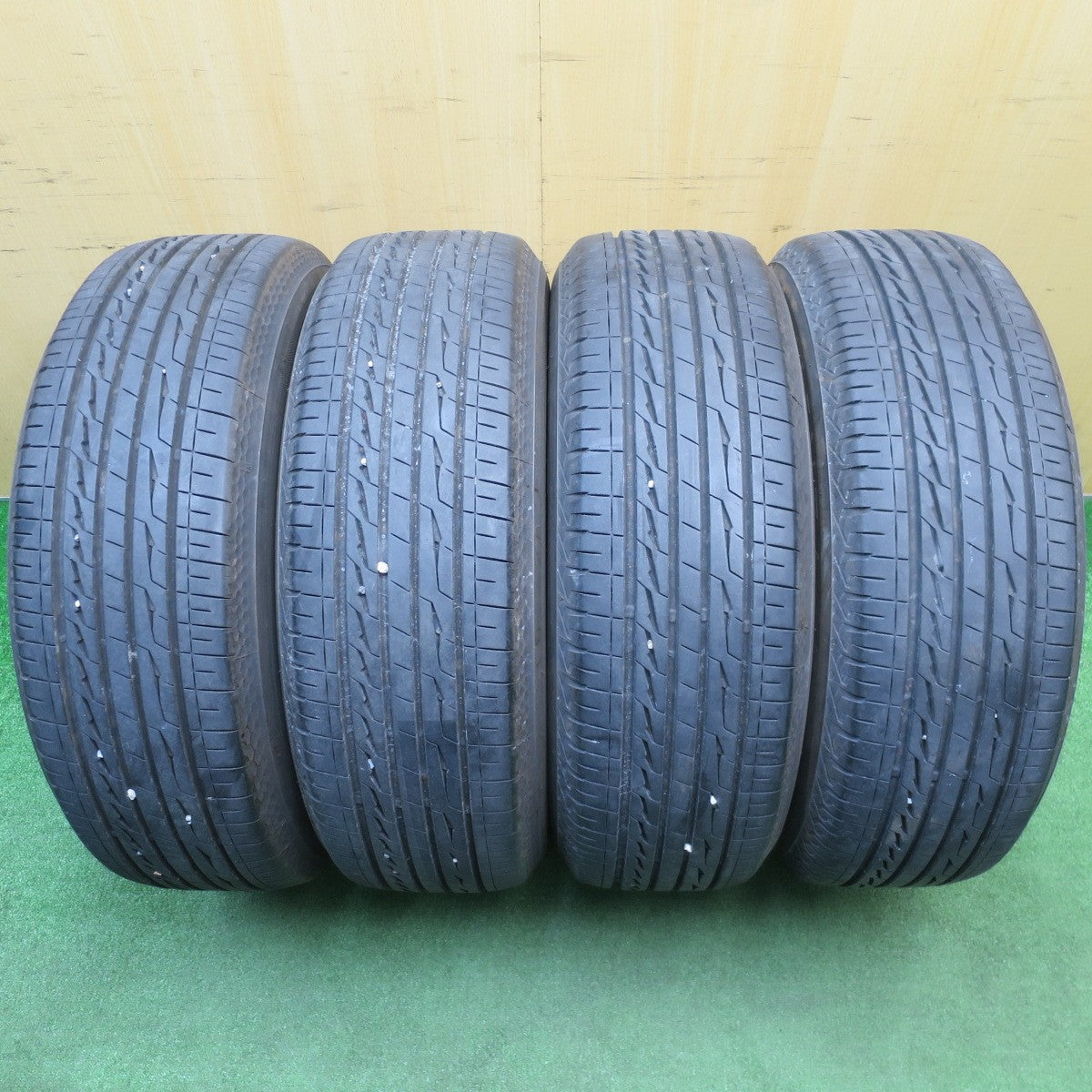 バリ溝！9.5分★225/65R17 ブリヂストン アレンザ LX100 タイヤ 17インチ RAV4 ハリアー CX-5 CX-8 等★5121811NJスタ