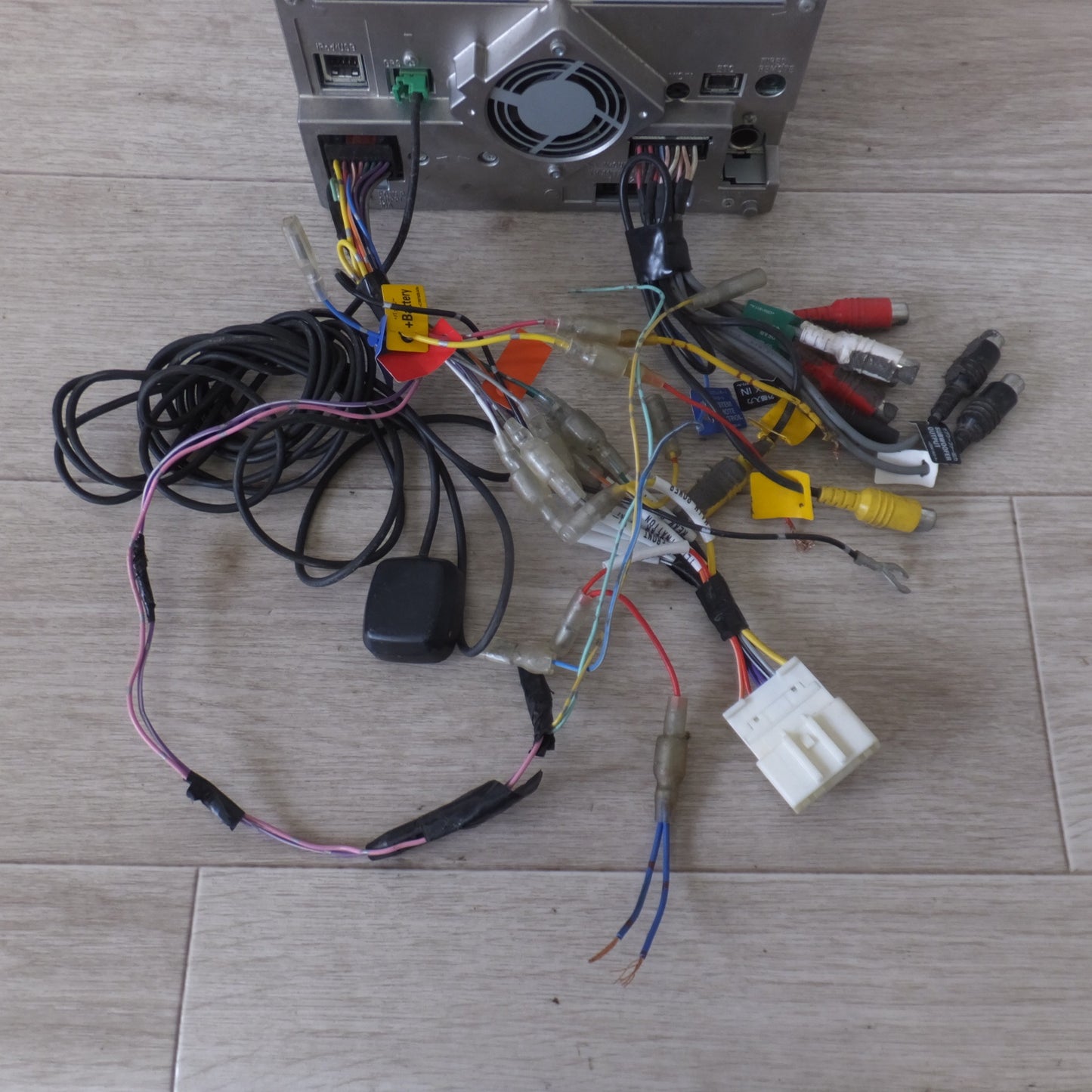 [送料無料] 現状品★カロッツェリア carrozzeria AV一体型メモリーナビゲーション 楽ナビ AVIC-MRZ99[85]★