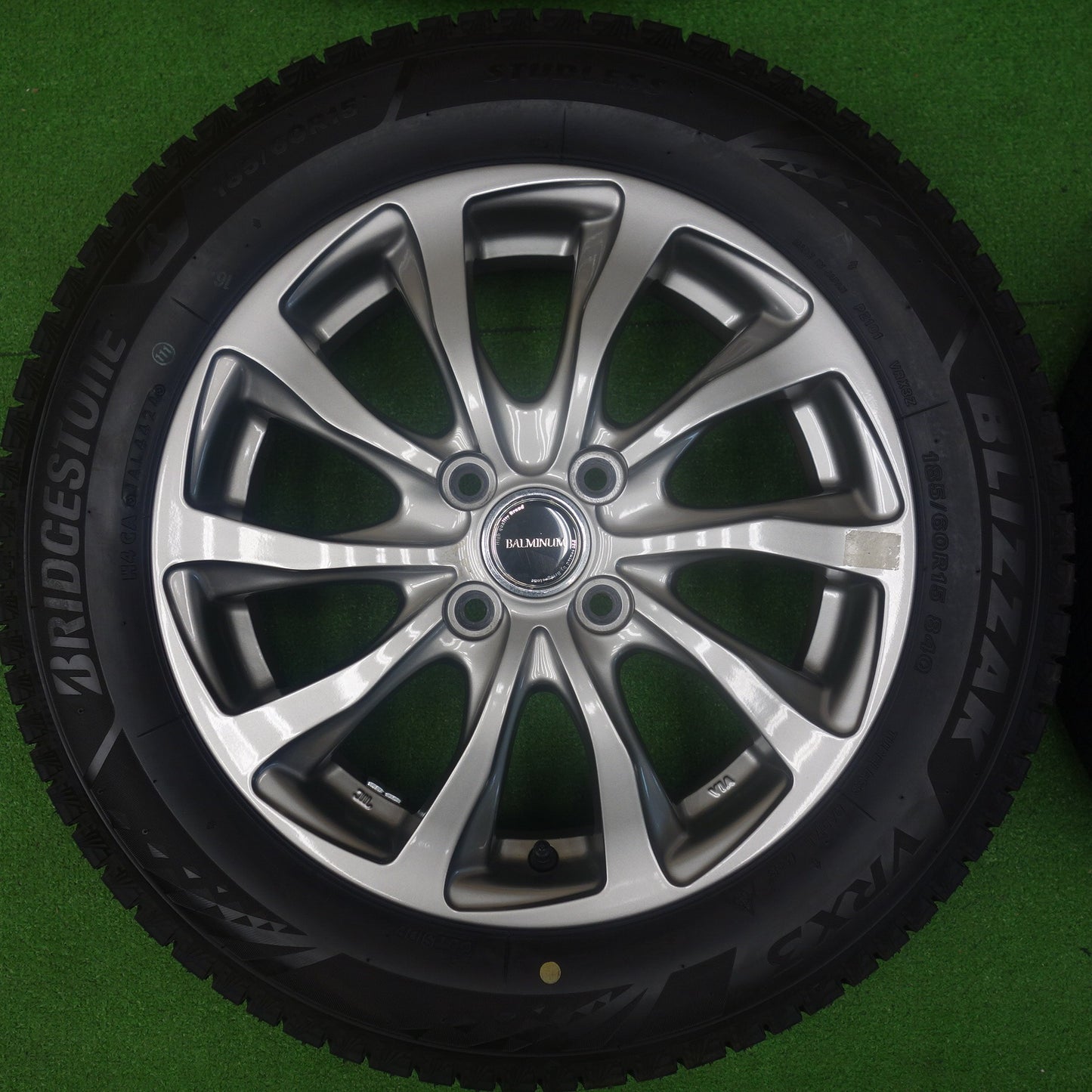 超バリ溝！24年！ほぼ10分◎スタッドレス 185/60R15 ブリヂストン ブリザック VRX3 BALMINUM TR10 バルミナ 15インチ PCD100/4H◎6062003KTス