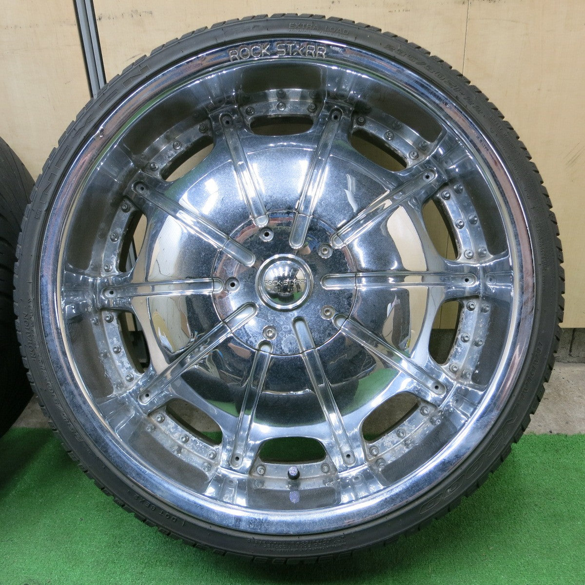 *送料無料* バリ溝！9分★ROCK STXRR ロックスター ROCK STARR 235/30R22 ネクセン N3000 22インチ PCD120 114.3/5H マルチ★4070802ナノ