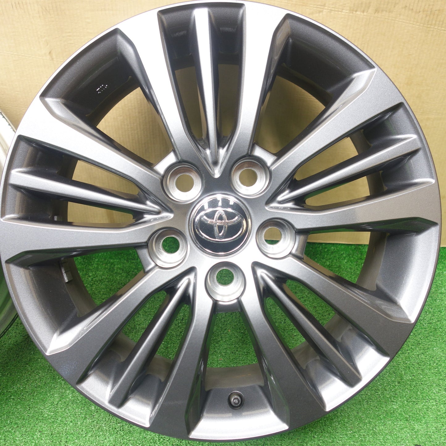 キレイ★トヨタ 90系 ノア ヴォクシー 純正 ENKEI ホイール 16インチ 16×6J エンケイ PCD114.3/5H★6010901KTホ