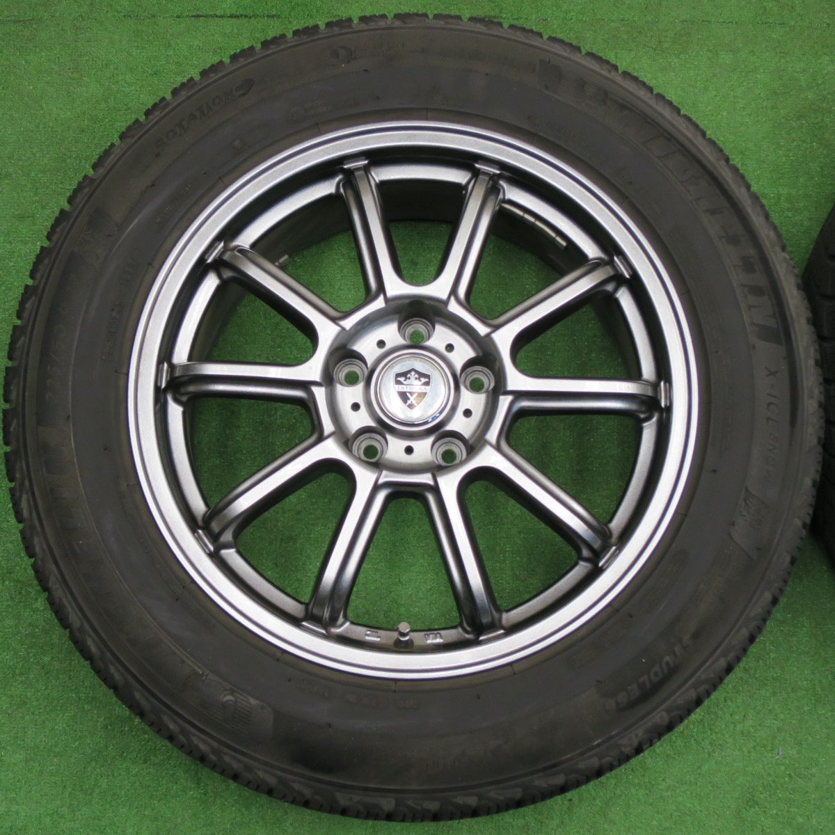 キレイ★スタッドレス 225/60R17 ミシュラン X-ICE SNOW ESTROSA エステローザ 17インチ PCD114.3/5H★6030905NKス