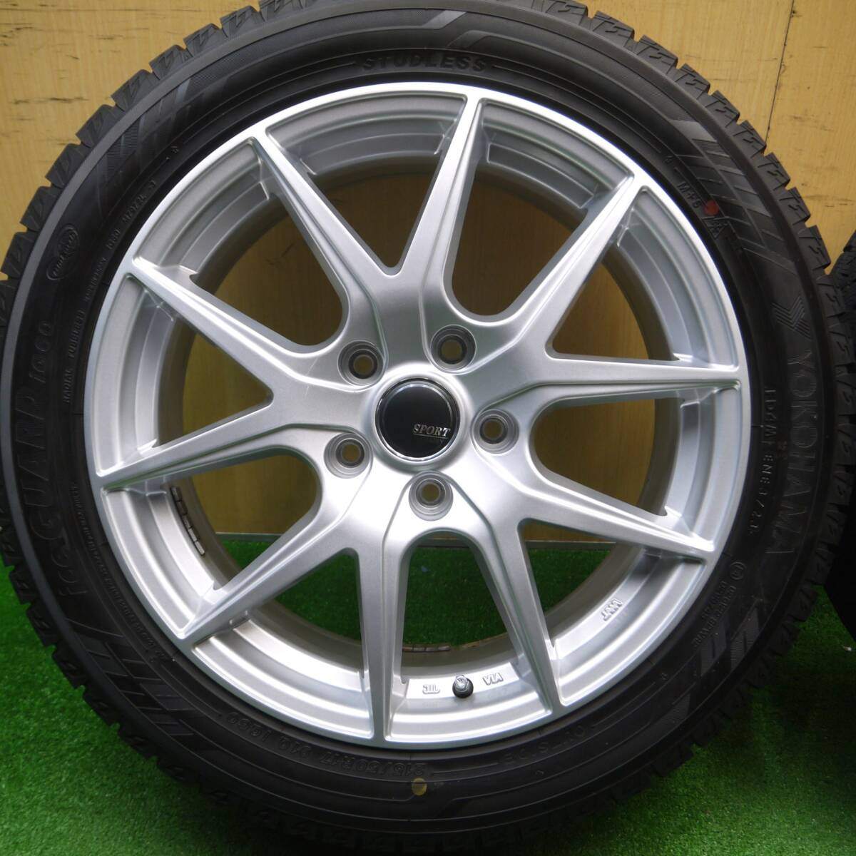 バリ溝！23年！キレイ！9.5分以上★スタッドレス 215/50R17 ヨコハマ アイスガード iG60 SPORT DAISY スポルト デイジー 17インチ PCD114.3/5H★5011412Hス