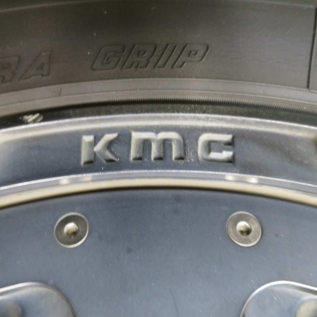 4本価格★KMC ROCK STAR XD827 265/70R17 スタッドレス グッドイヤー ラングラー IP/N 17インチ ロックスター PCD135 139.7/6H マルチ★6051301ナス