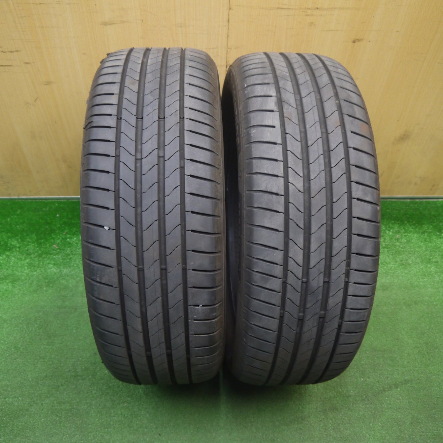 バリ溝！24年！8.5分！2本★205/55R17 ブリヂストン トランザ 6 ENLITEN エンライトン タイヤ 17インチ MINI ミニ クロスオーバー 等★6010509Hノタ