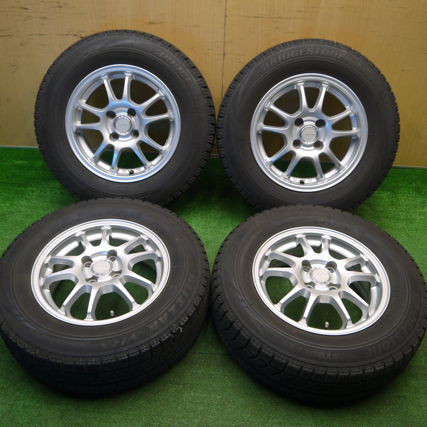 バリ溝！21年！キレイ！9分★スタッドレス 185/70R14 ブリヂストン ブリザック VRX ECO FORME SE-10 エコフォルム 14インチ PCD100/4H★5111202Hス