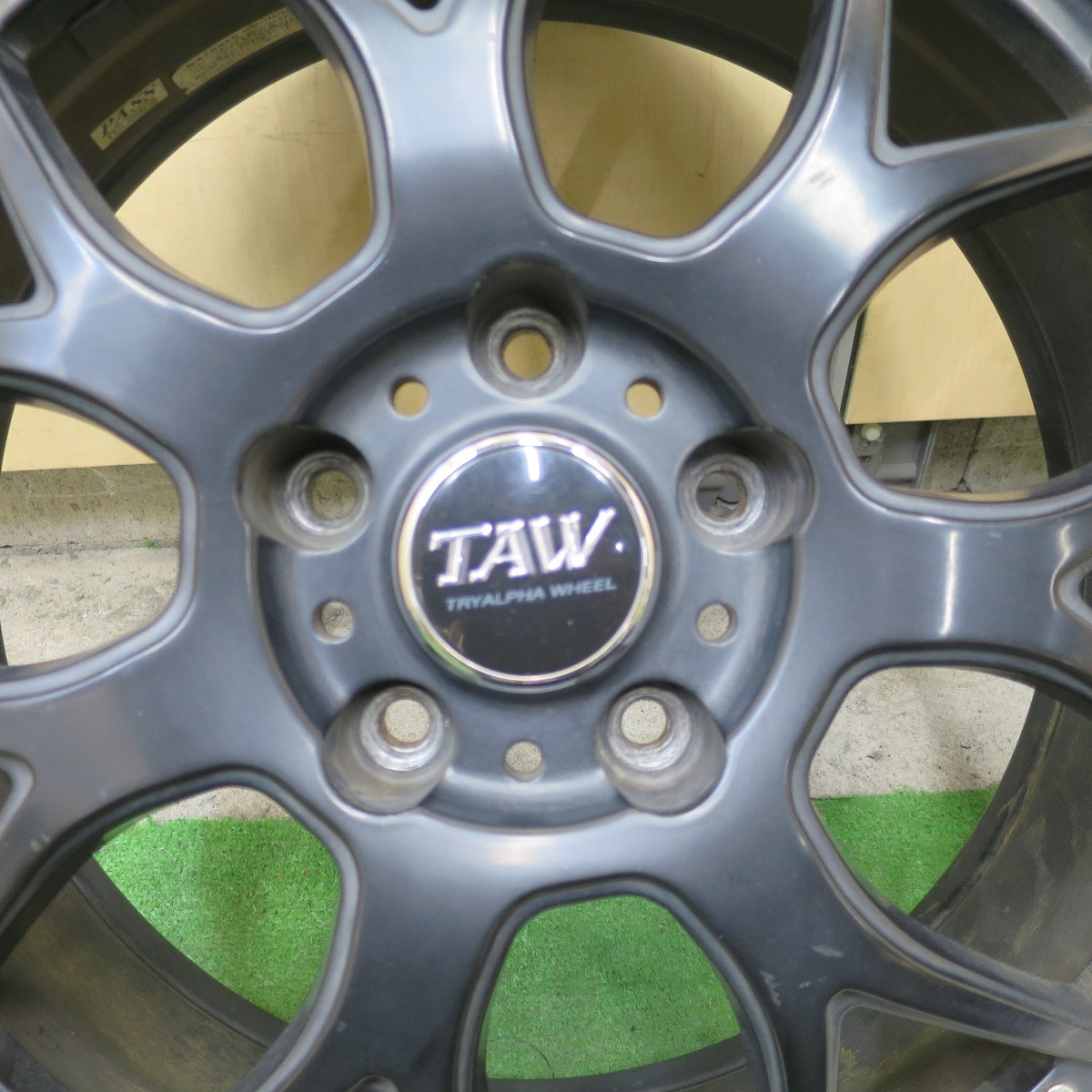 4本価格★TAW TRYALPHA WHEEL 18インチ ホイール トライアルファ 18×7J PCD114.3/5H★6071001NGホ