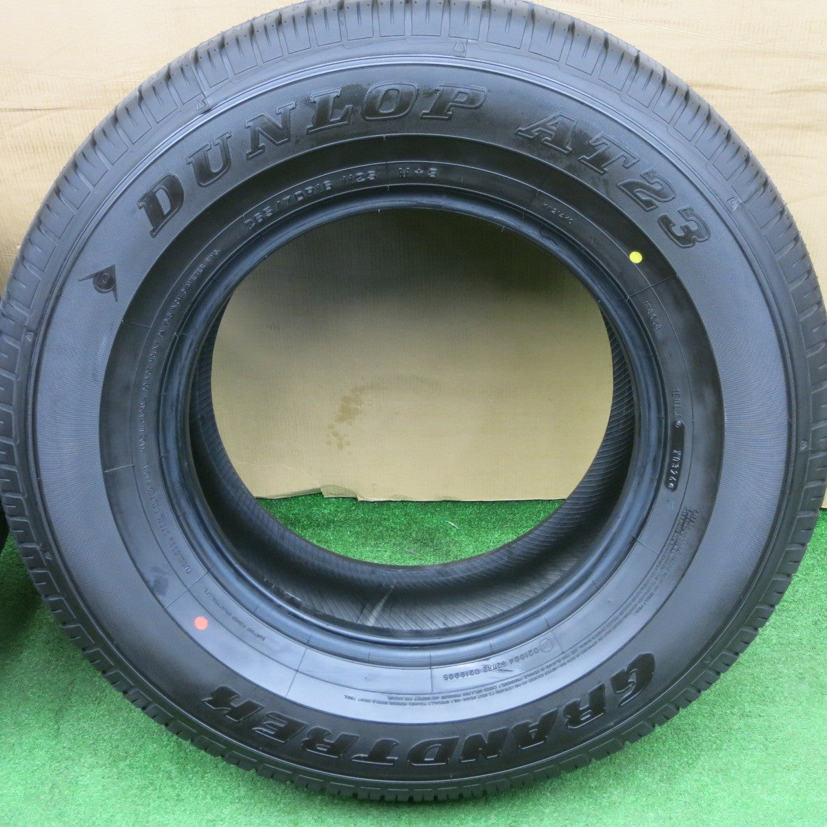 新車外し！26年★265/70R16 ダンロップ グラントレック AT23 タイヤ 16インチ ランクル 70 プラド ハイラックス サーフ 等★6021805NKノタ