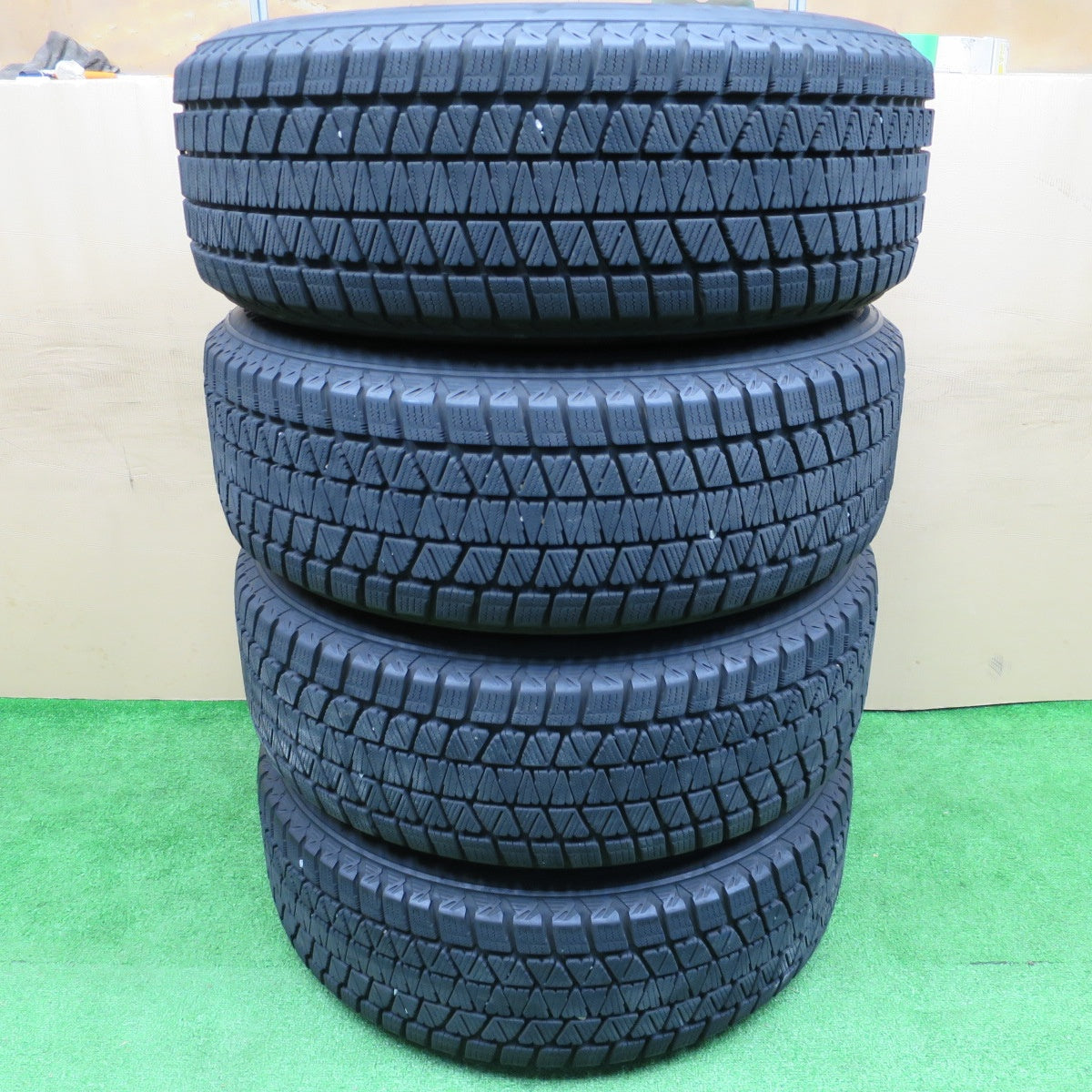 バリ溝！キレイ！9分★ベンツ 等 MSW 40 O・Z 235/60R18 スタッドレス ブリヂストン ブリザック DM-V3 18インチ OZ PCD112/5H★5122001NKス
