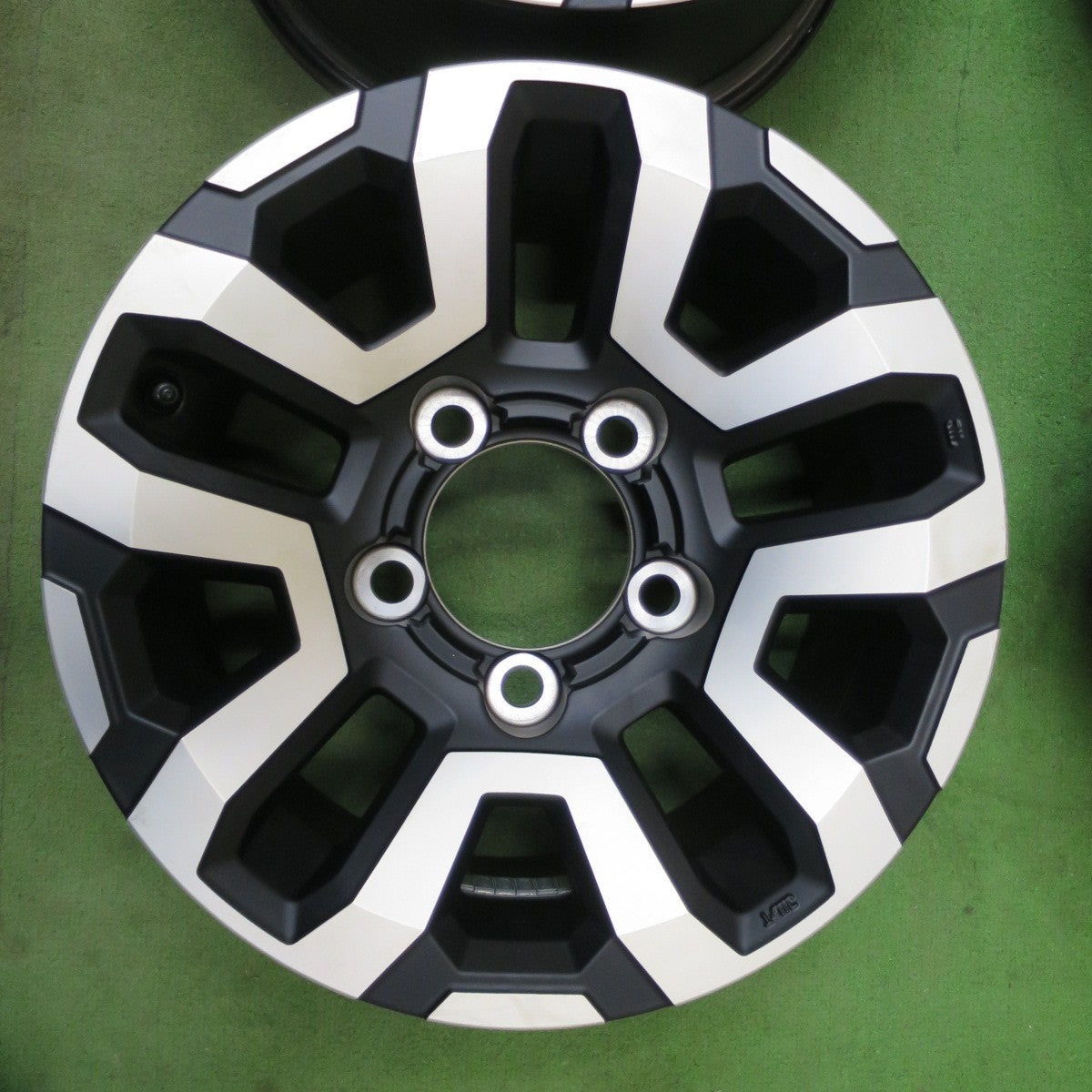 新車外し◎トヨタ ランクル 70 純正 再再販 ホイール 16インチ 16×7J PCD150/5H◎6090103NGホ