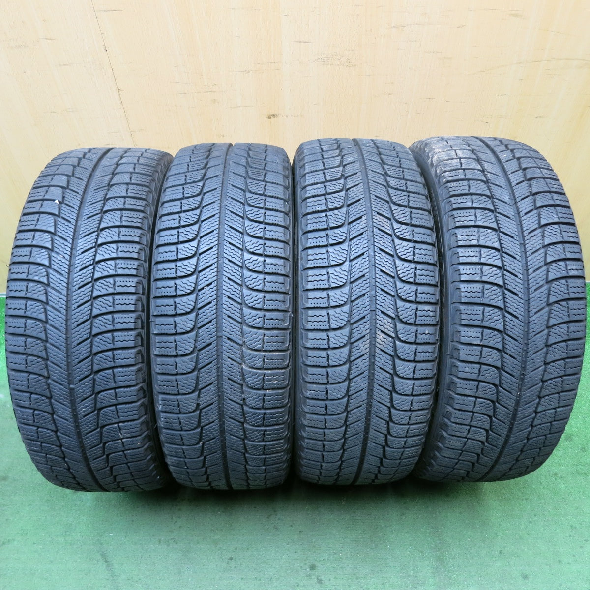バリ溝！9分★ベンツ 等 ATS 205/55R16 スタッドレス ミシュラン X-ICE3+ 16インチ PCD112/5H★5092105HAス