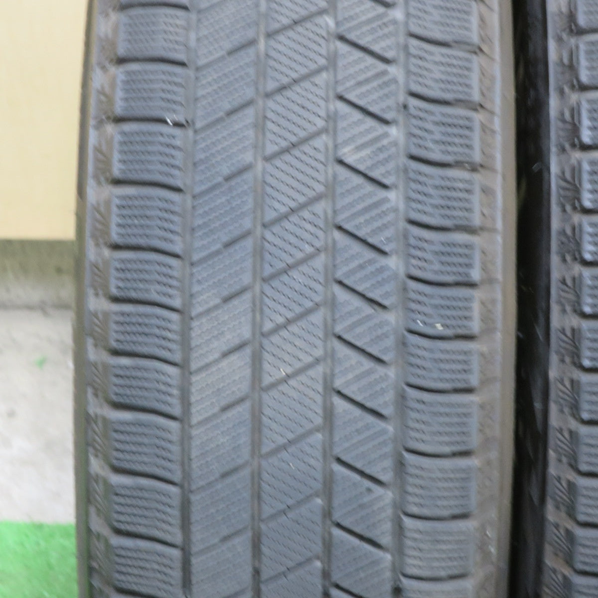 キレイ！22年★プリウス 等 195/65R15 スタッドレス ブリヂストン ブリザック VRX3 GYLE VT5 ガイル 15インチ PCD100/5H★6040201TTス
