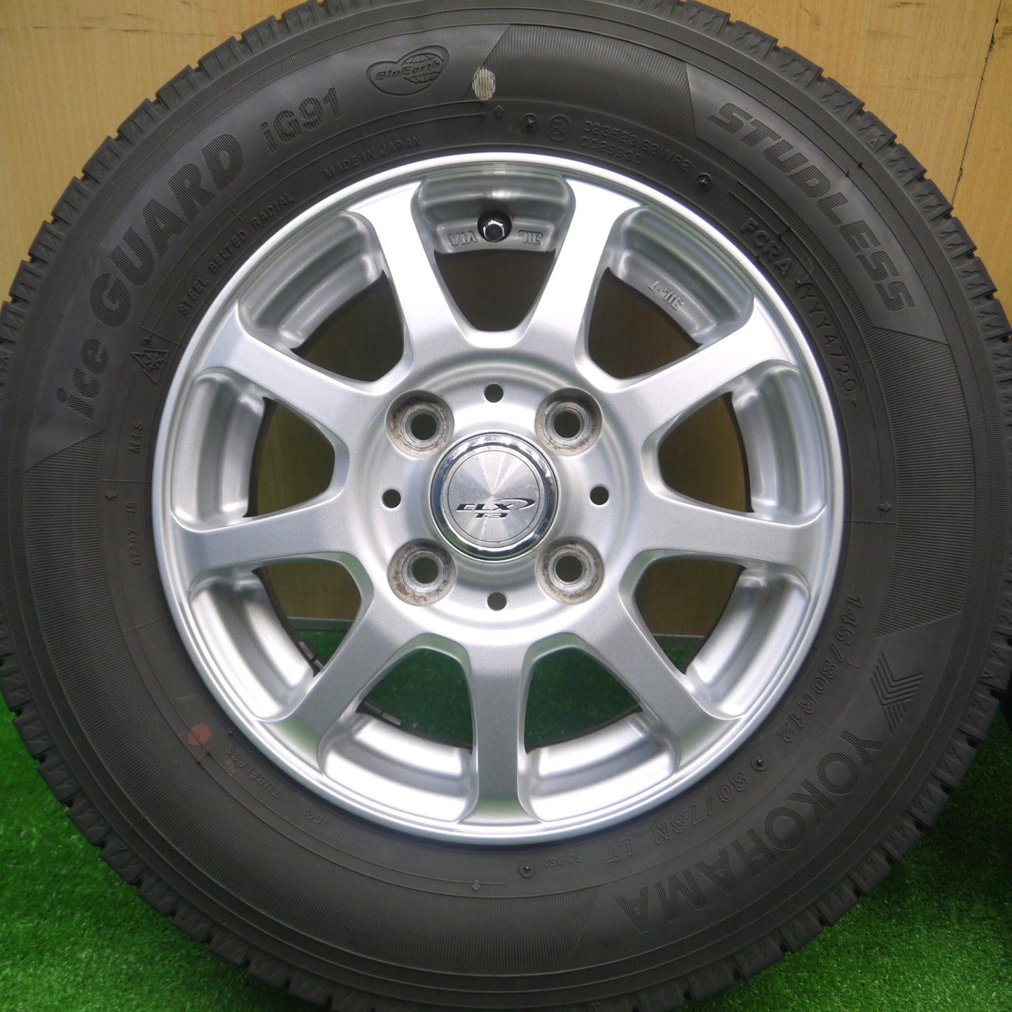 [送料無料] バリ溝！20年！キレイ！8.5分★スタッドレス 145/80R12 80/78N ヨコハマ アイスガード iG91 CLX T-3 12インチ PCD100/4H★4111104Hス