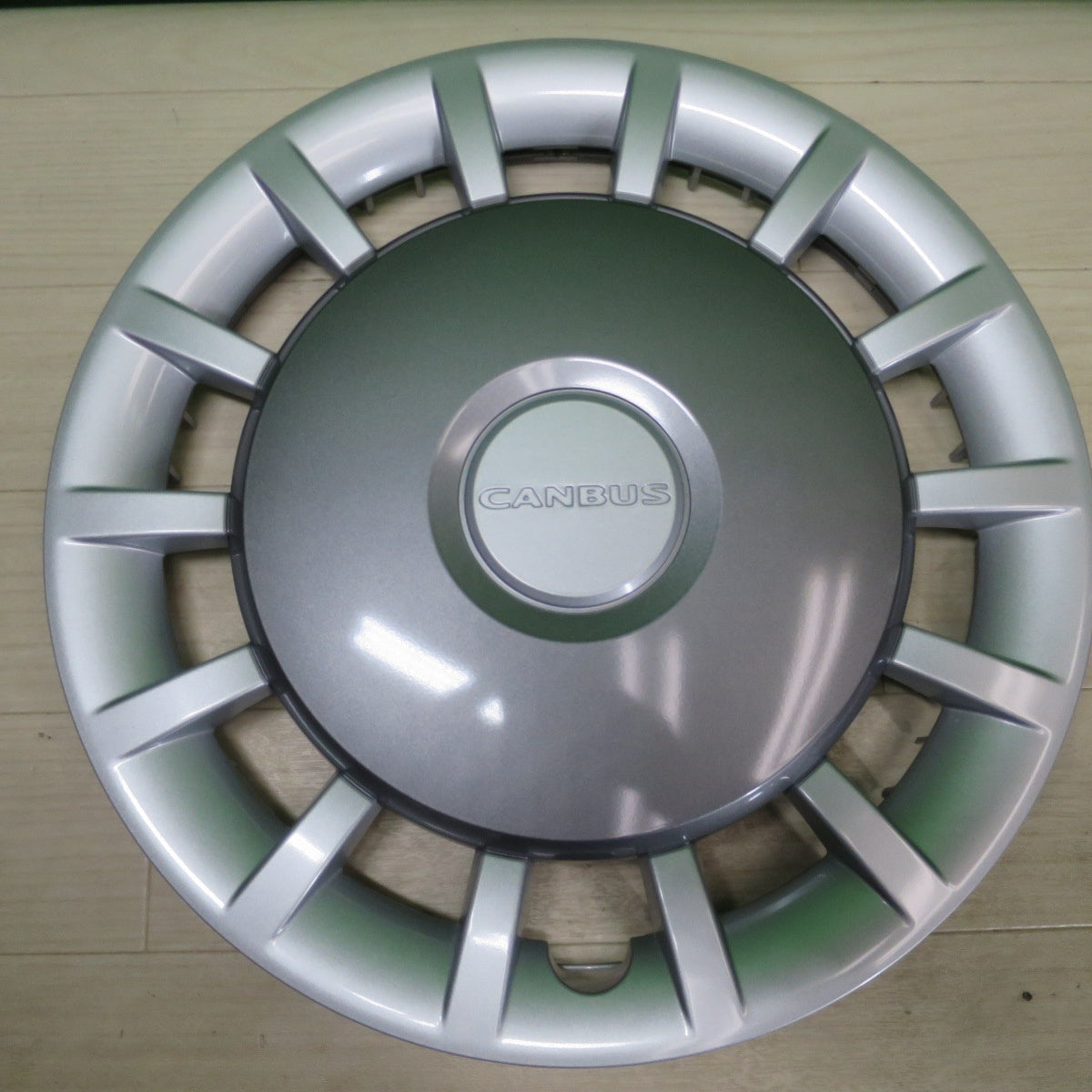 [送料無料] 未使用！4枚価格☆ダイハツ LA850S LA860S ムーブ キャンバス Gグレード 純正 ホイール カバー キャップ 14インチ 42602-B2310-B0 シルバー グレー☆