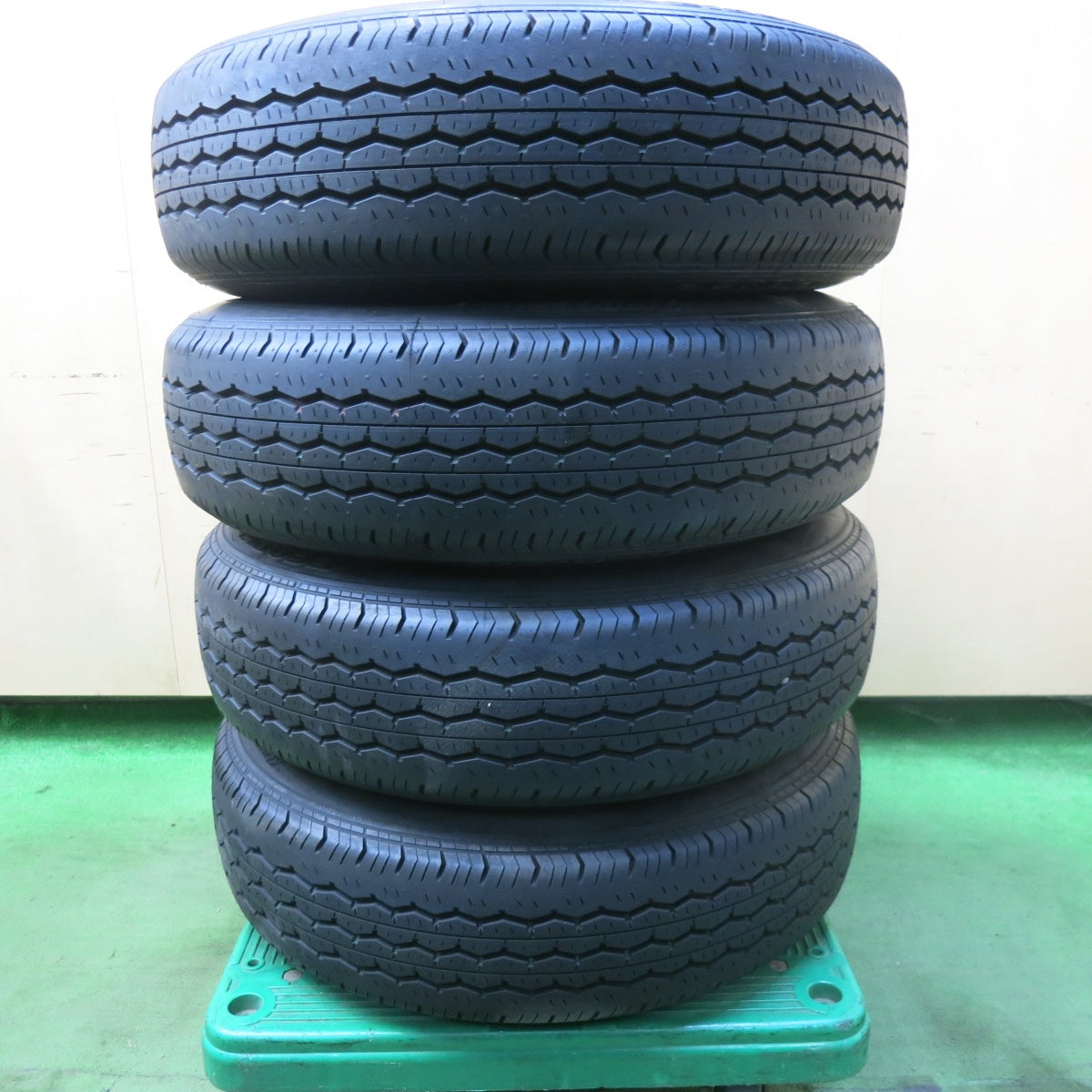 新車外し！21年★トヨタ 200系 ハイエース 純正 スチール 195/80R15 107/105N ブリヂストン エコピア RD613 15インチ PCD139.7/6H★5100404SKノ