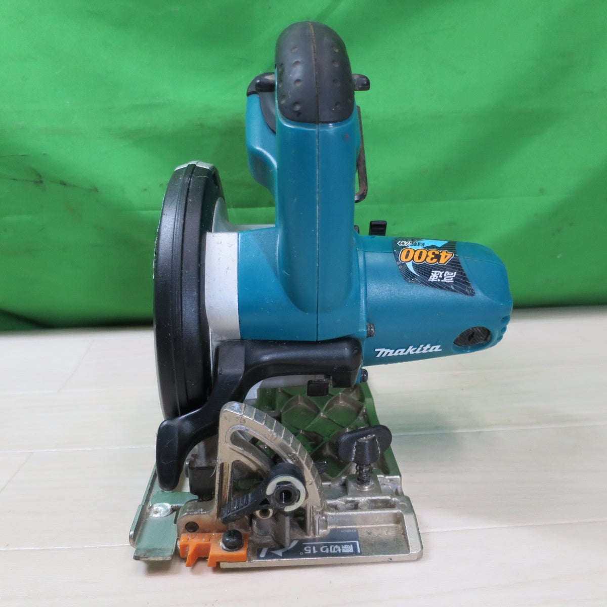 [送料無料] ☆マキタ 125mm 充電式 マルノコ SS540D 電動 工具 切断機 makita 14.4V 丸のこ 丸ノコ 丸鋸 本体のみ☆