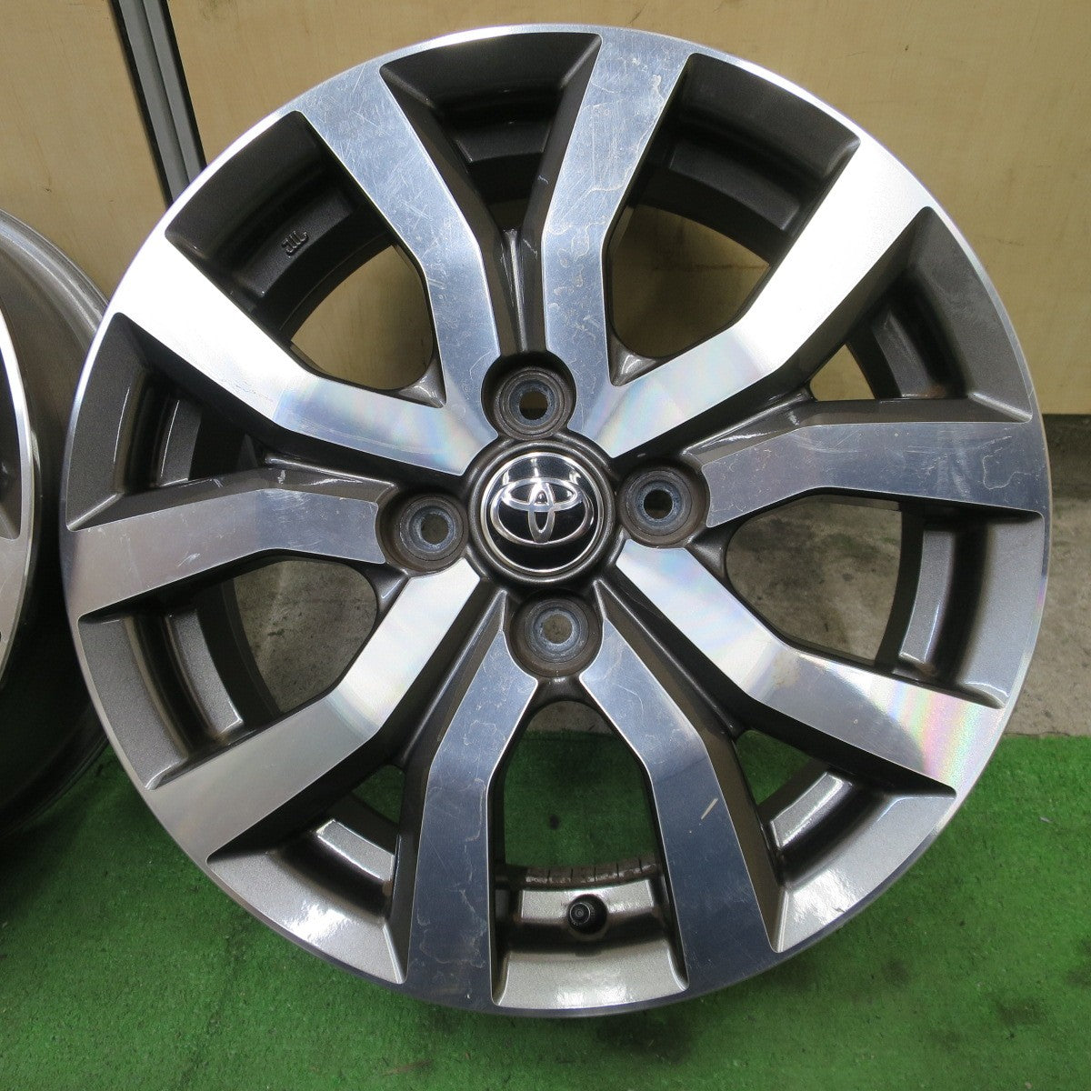 4本価格◎トヨタ ルーミー タンク 純正 ホイール 15インチ 15×5J PCD100/4H◎6082202NGホ