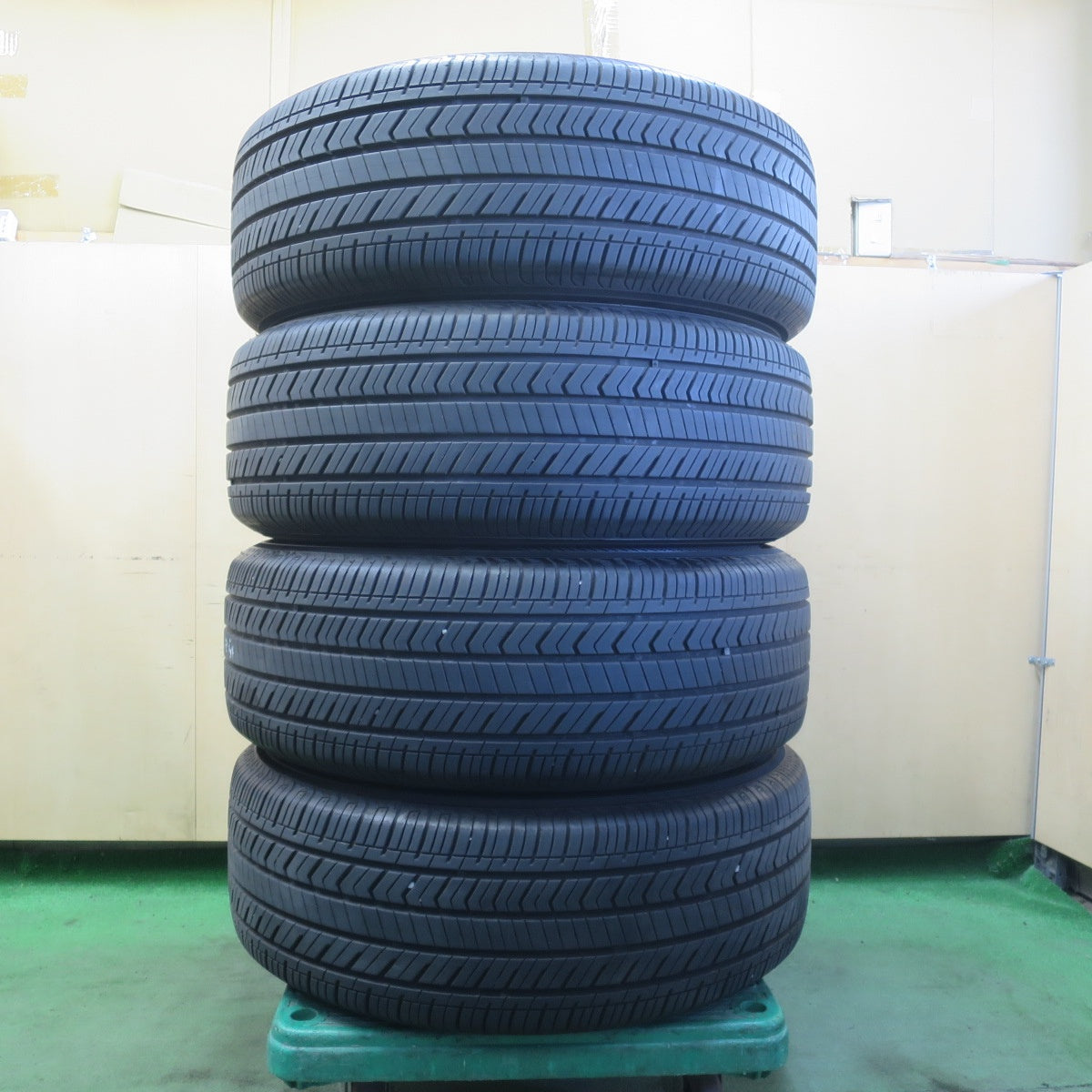 バリ溝！24年！キレイ！9.5分★トヨタ ランクル 300 ZX 純正 265/55R20 ヨコハマ ジオランダー X-CV G057 G057E 20インチ PCD139.7/6H★6051507イノ