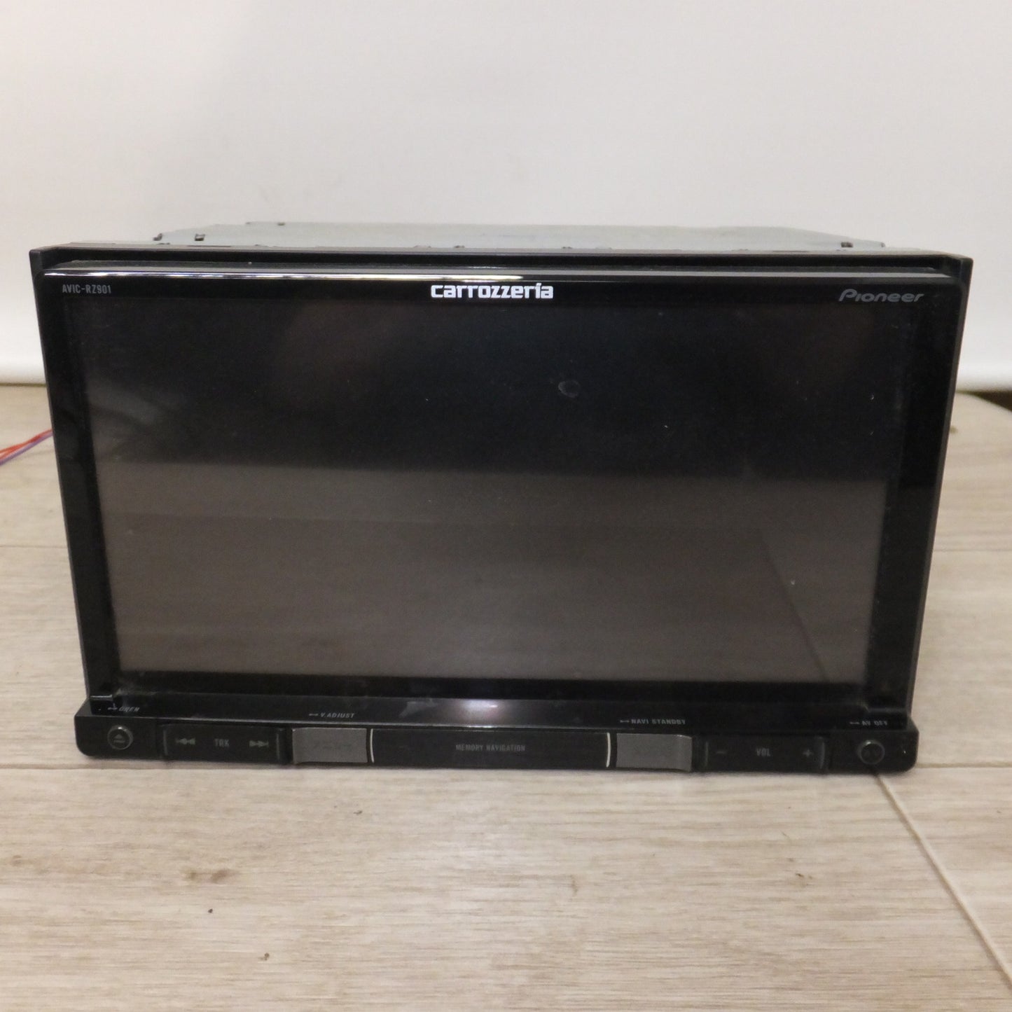 [送料無料] ★カロッツェリア carrozzeria AV一体型メモリーナビゲーション AVIC-RZ901-R[30]★