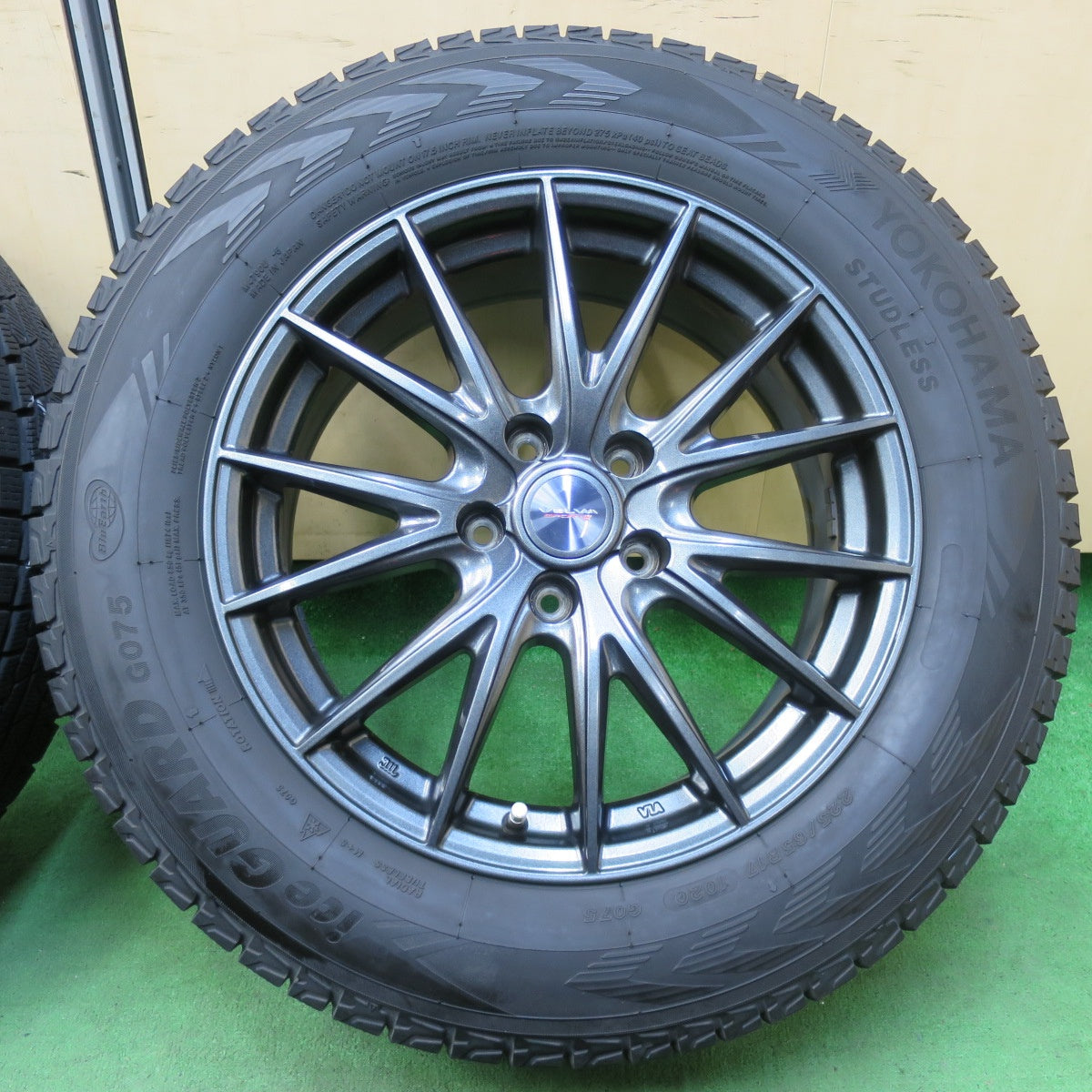 [送料無料] バリ溝！20年！キレイ！9分★スタッドレス 225/65R17 ヨコハマ アイスガード G075 VELVA SPORTZ ヴェルヴァ 17インチ PCD114.3/5H★4120310イス