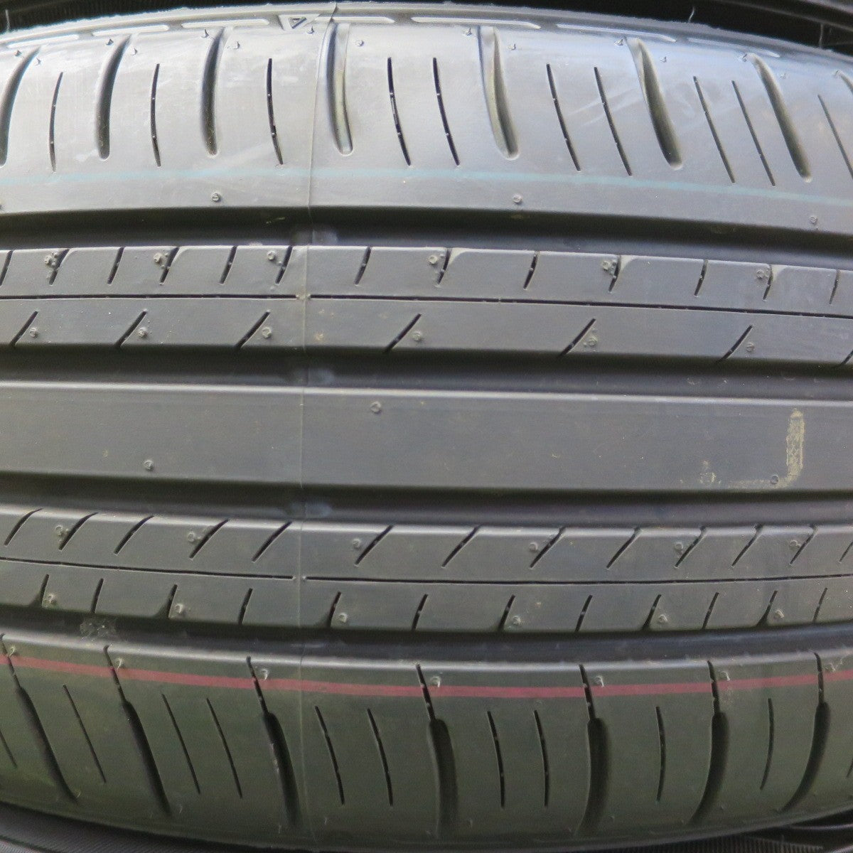 新車外し！26年◎205/55R17 ダンロップ エナセーブ EC300+ タイヤ 17インチ ノア ヴォクシー エスクァイア セレナ ステップワゴン 等◎6092507イノタ