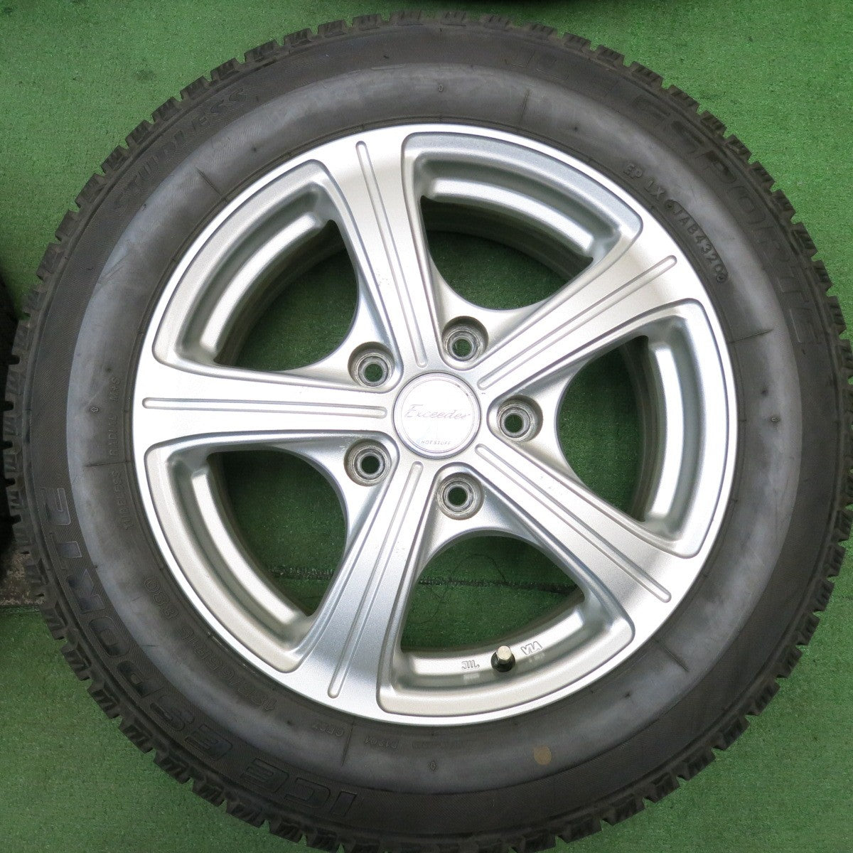 バリ溝！9.5分★スタッドレス 185/65R15 アイスエスポルテ Exceeder エクシーダー 15インチ PCD114.3/5H★5053102HAス