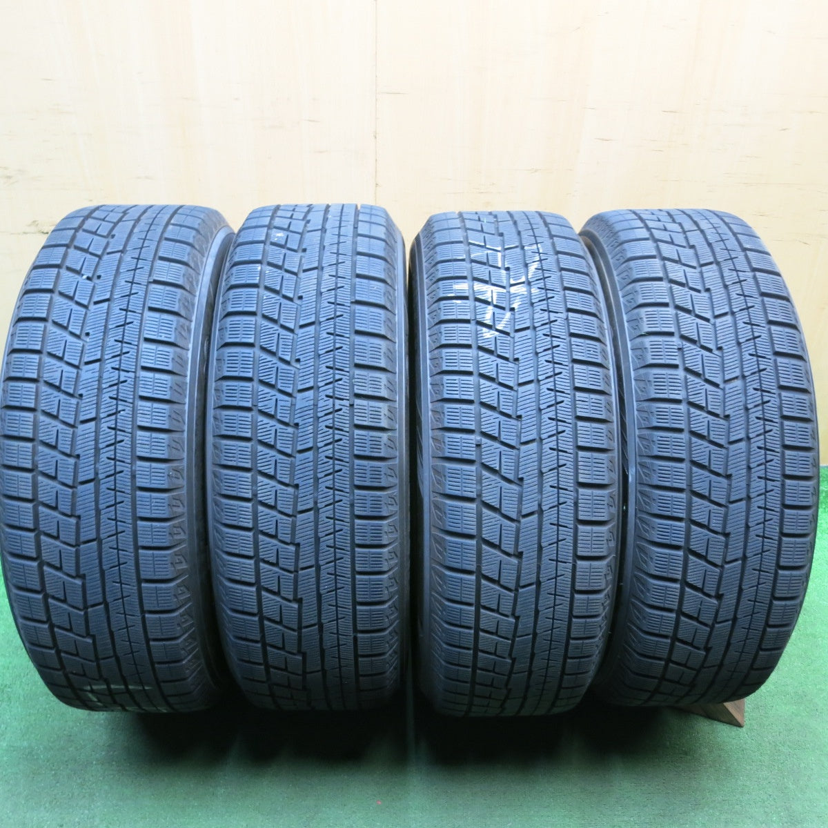 バリ溝！21年！キレイ！9.5分以上★スタッドレス 225/60R17 ヨコハマ アイスガード iG60 VELVA SPORTZ ヴェルヴァ 17インチ PCD114.3/5H★5050706AKス