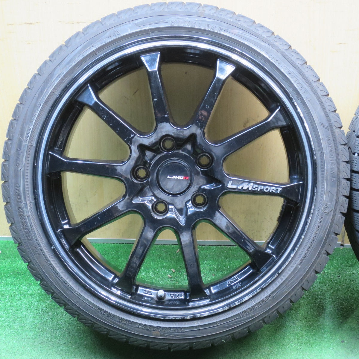 バリ溝！22年！9.5分★スタッドレス 195/45R17 ヨコハマ アイスガード iG70 LM SPORT LM-10R LMスポーツ 17インチ PCD114.3/5H★6051907NJス
