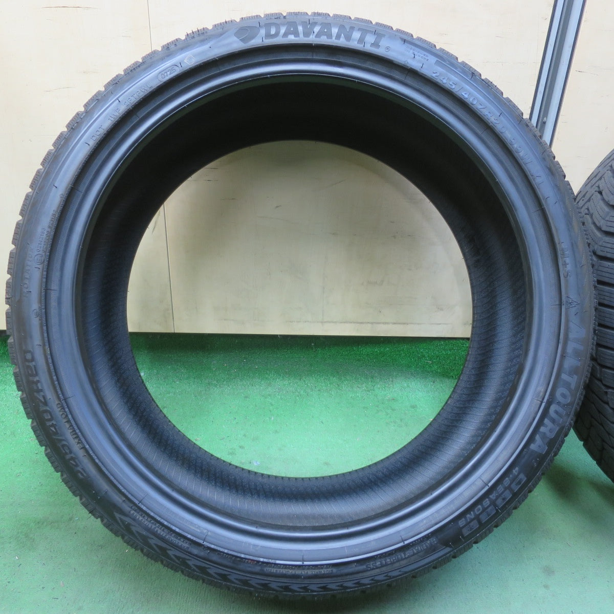 ほぼ未使用！25年★245/40R20 ダヴァンティ ALL TOURA 4-SEASONS オールシーズン DAVANTI 20インチ タイヤ RAV4 ハリアー アルファード ヴェルファイア 等★6021906イスタ