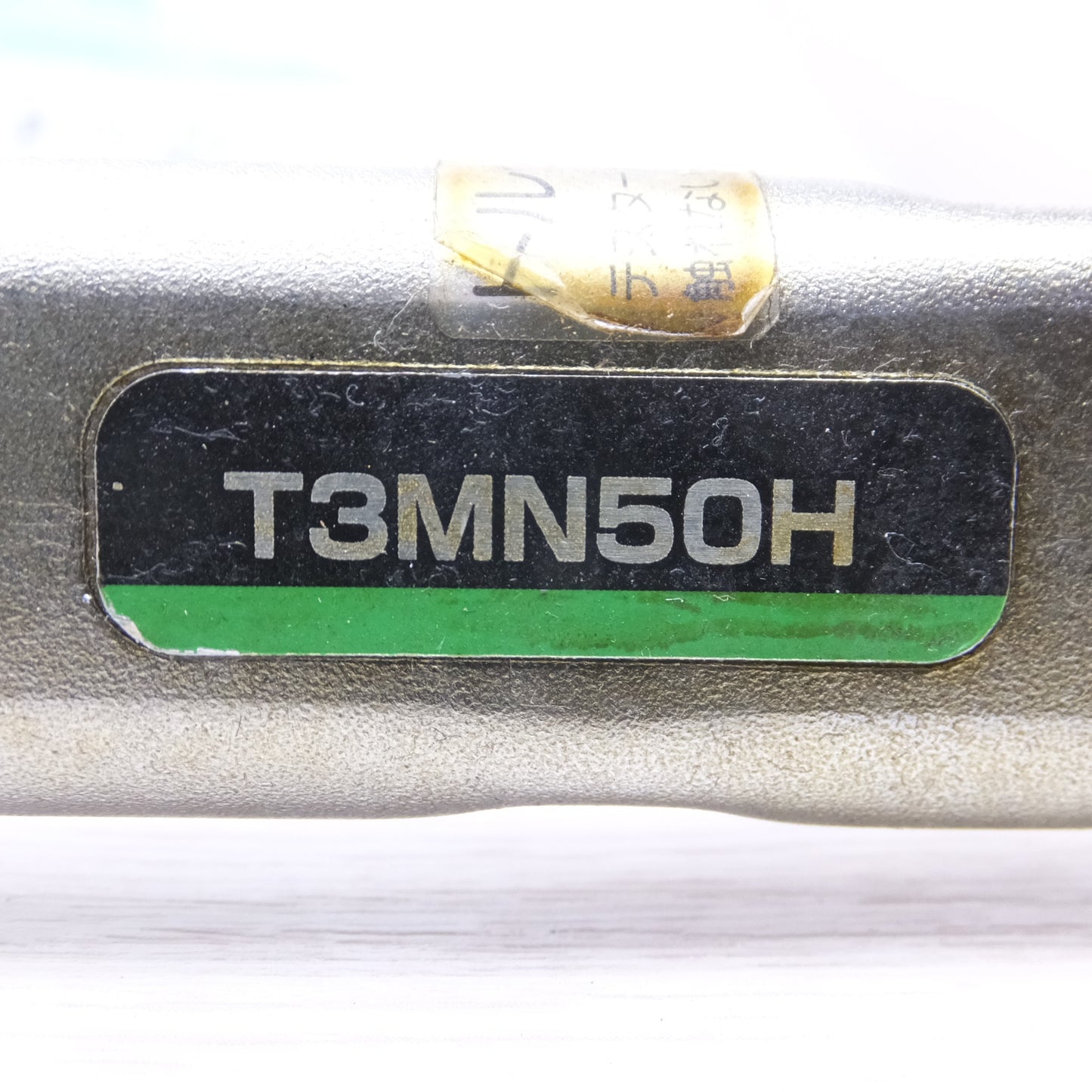 [送料無料] ◆トネ TONE プレセット形 トルク レンチ ダイレクト セット タイプ T3MN50H 差込角 9.5mm ソケット ホールド タイプ ケース付き◆