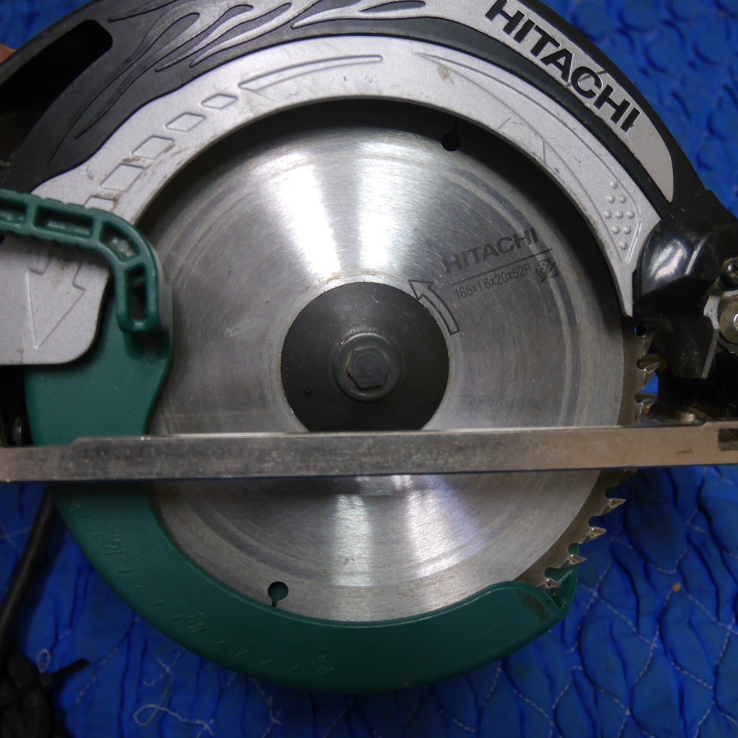 [送料無料] ☆日立 165mm 丸のこ C6MB4 電動 工具 切断機 コード式 丸ノコ 丸鋸 マルノコ HITACHI 100V☆