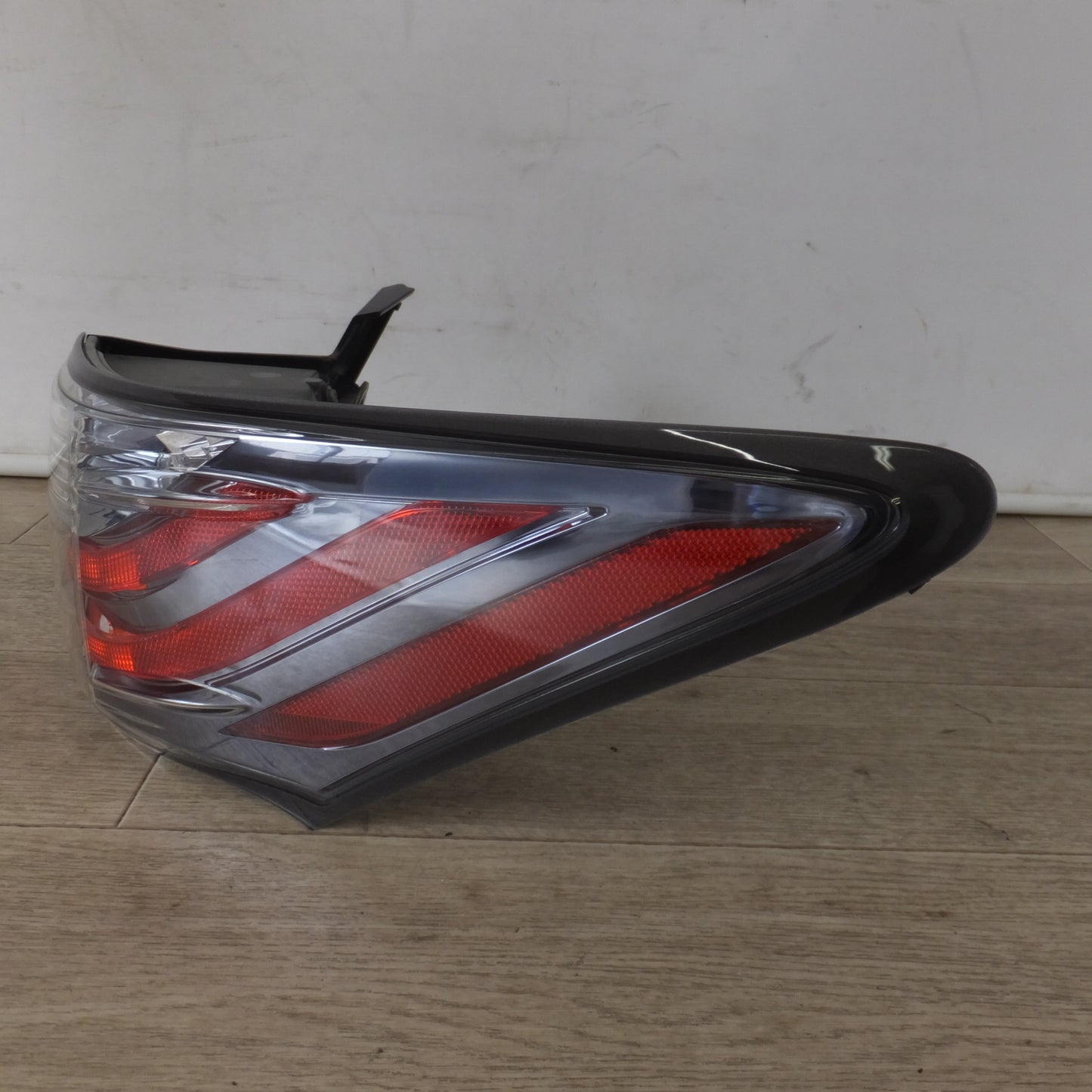 [送料無料] ★レクサス LEXUS 純正 CT ZWA10 テールライト KOITO 76-15 右★