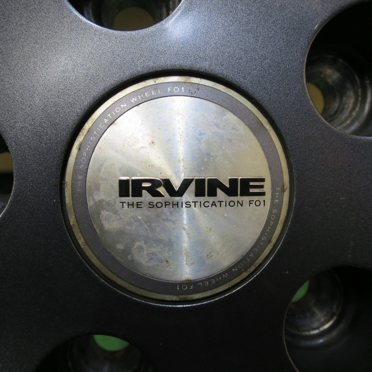 [送料無料] 4本価格！20年★BMW 等 IRVINE F01 225/55R17 スタッドレス ブリヂストン ブリザック VRX2 アーヴィン 17インチ PCD112/5H★4112204イス