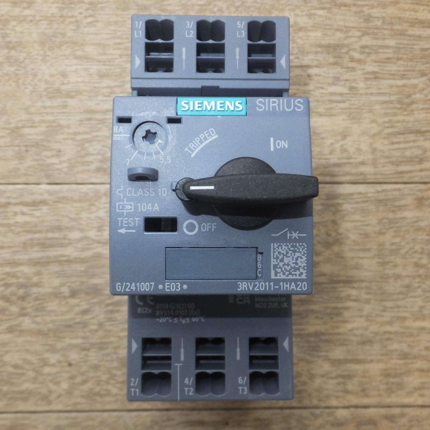 [送料無料] 未使用★シーメンス SIEMENS モータ保護回路ブレーカ 3RV2011-1HA20 塑料外売式断路器★