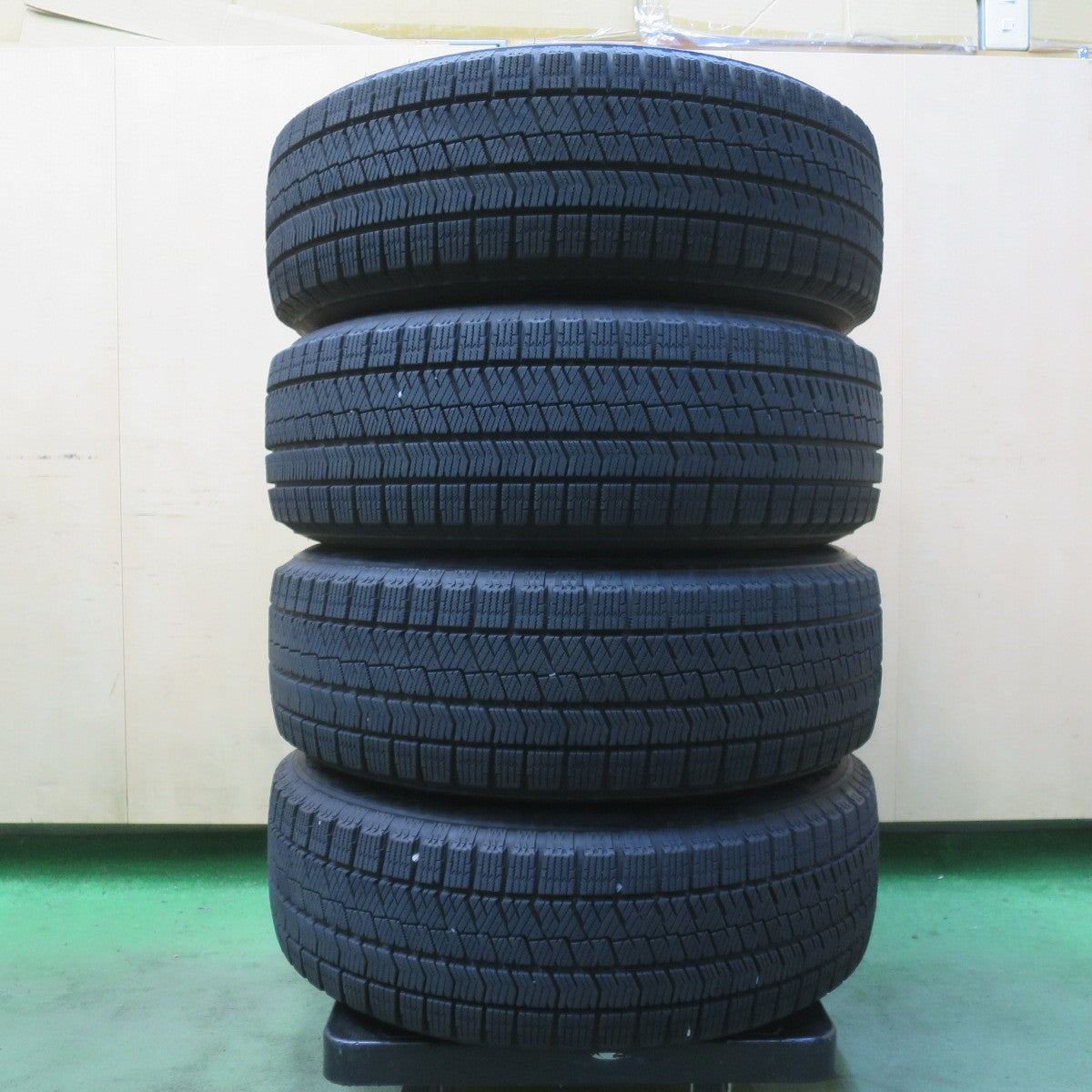 バリ溝！9分◎スタッドレス 195/65R15 ブリヂストン ブリザック VRX2 社外 アルミ 15インチ PCD100 114.3/5H マルチ◎6092502イス